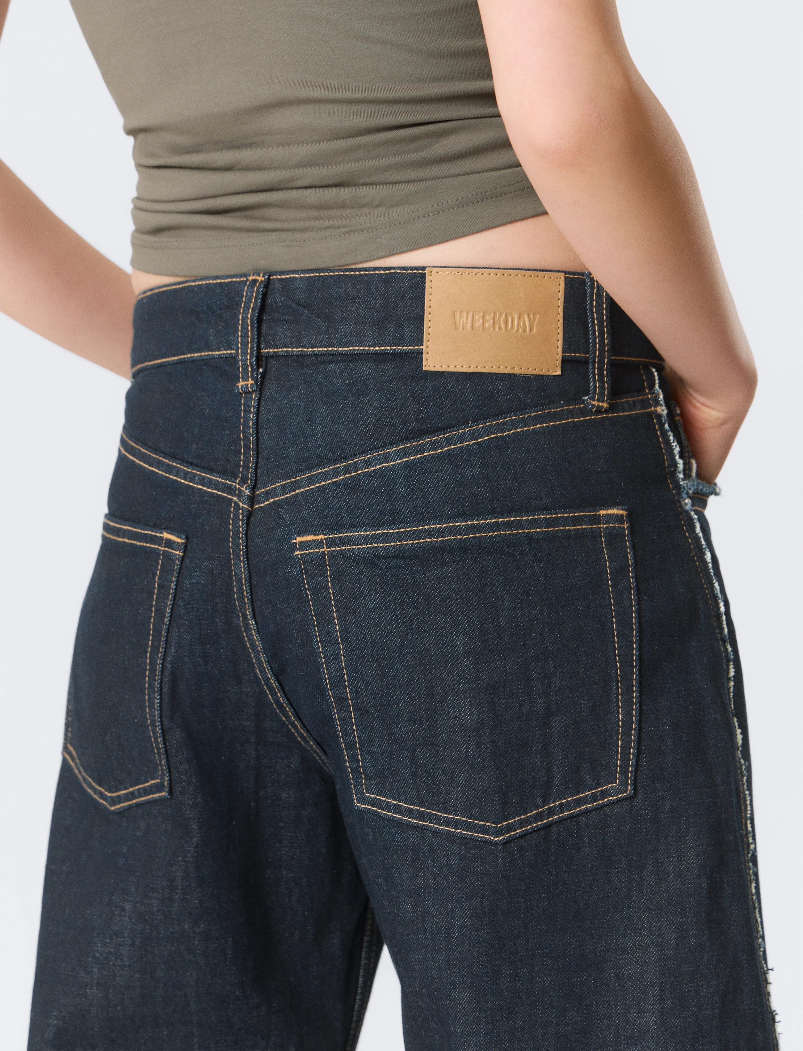 Weekday - Abell Mid Rise Regular Barrel Leg Jeans - barrel jeans - blue rinse - 5