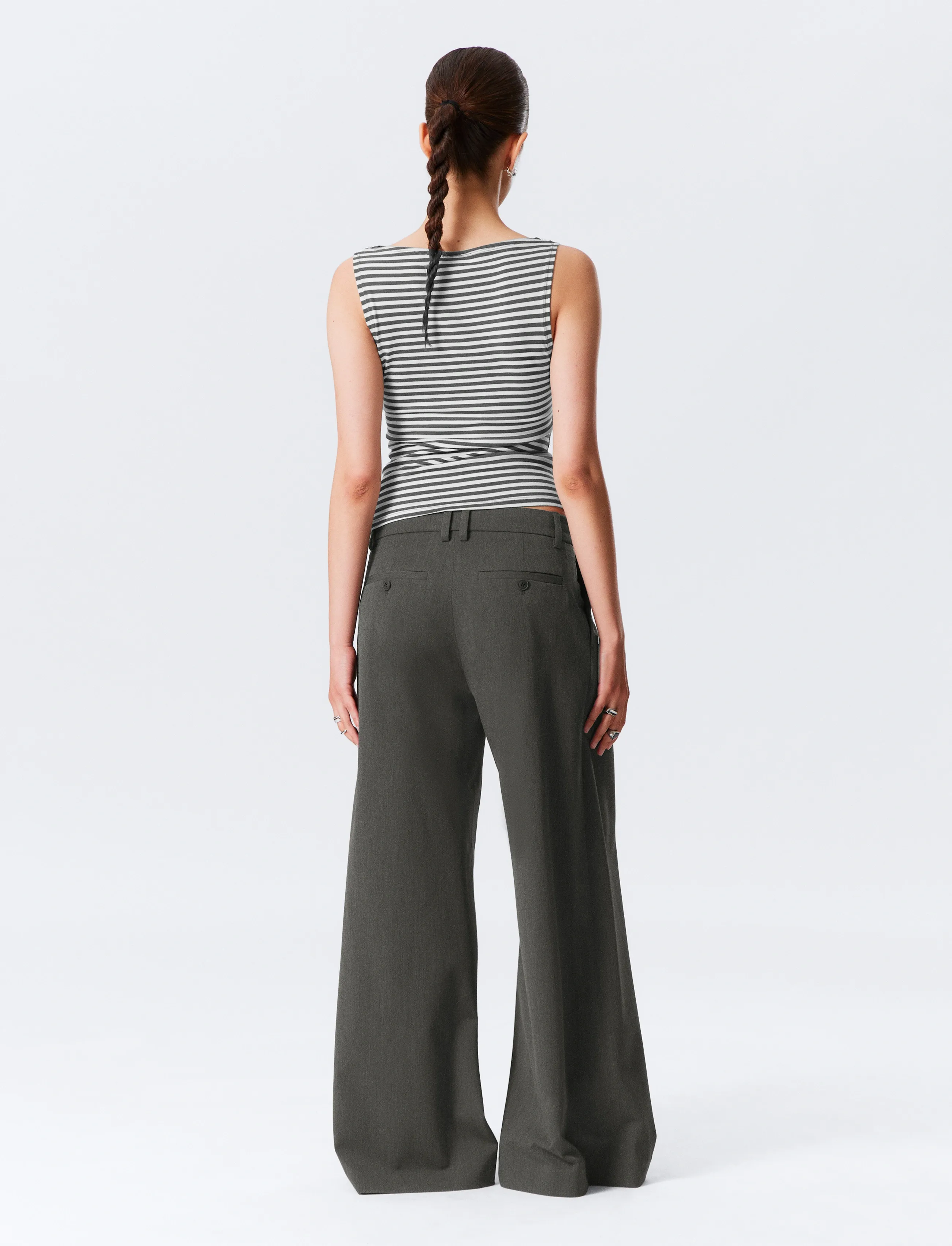 Weekday - Low Rise Wide Leg Pleated Suiting Trousers - grey melange dark - 4