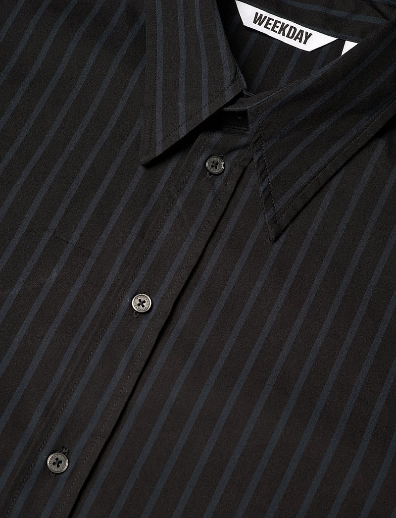 Weekday - Oversized Button-Up Poplin Shirt - casual skjorter - black/white stripe - 3