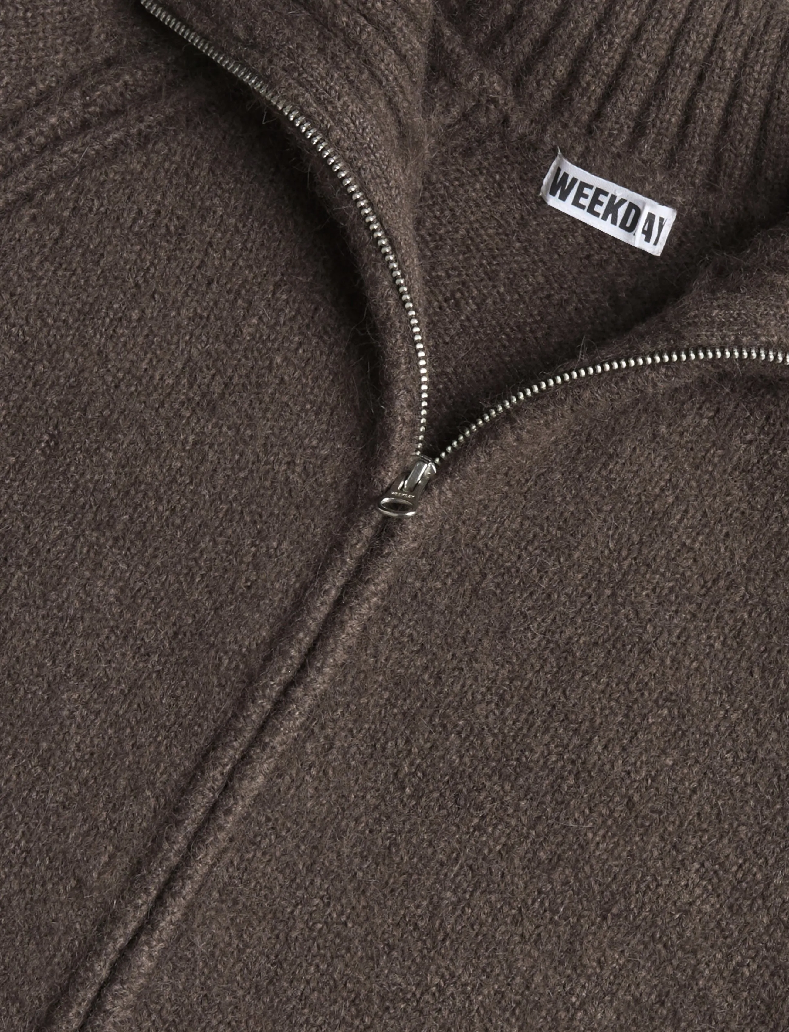 Weekday - Soft Knitted Fitted Zip Cardigan - koftor - dark brown melange - 2