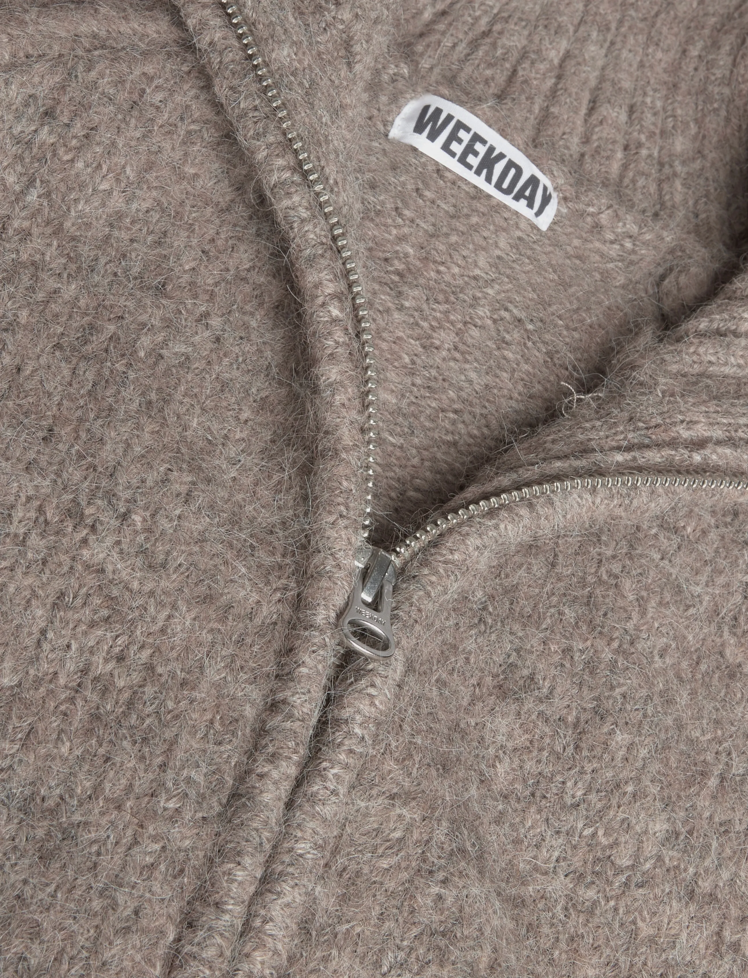 Weekday - Soft Knitted Fitted Zip Cardigan - strickjacken - dark mole - 2