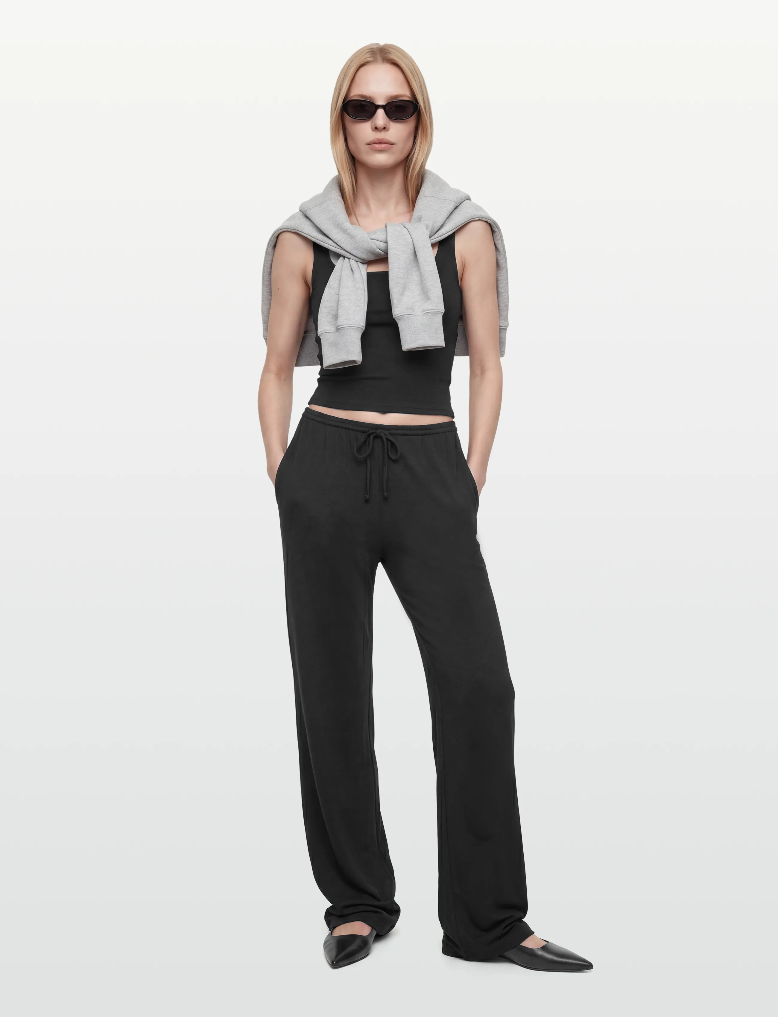Weekday Relaxed Trousers, XXS, Black, Underdele > Joggingbukser, Dame