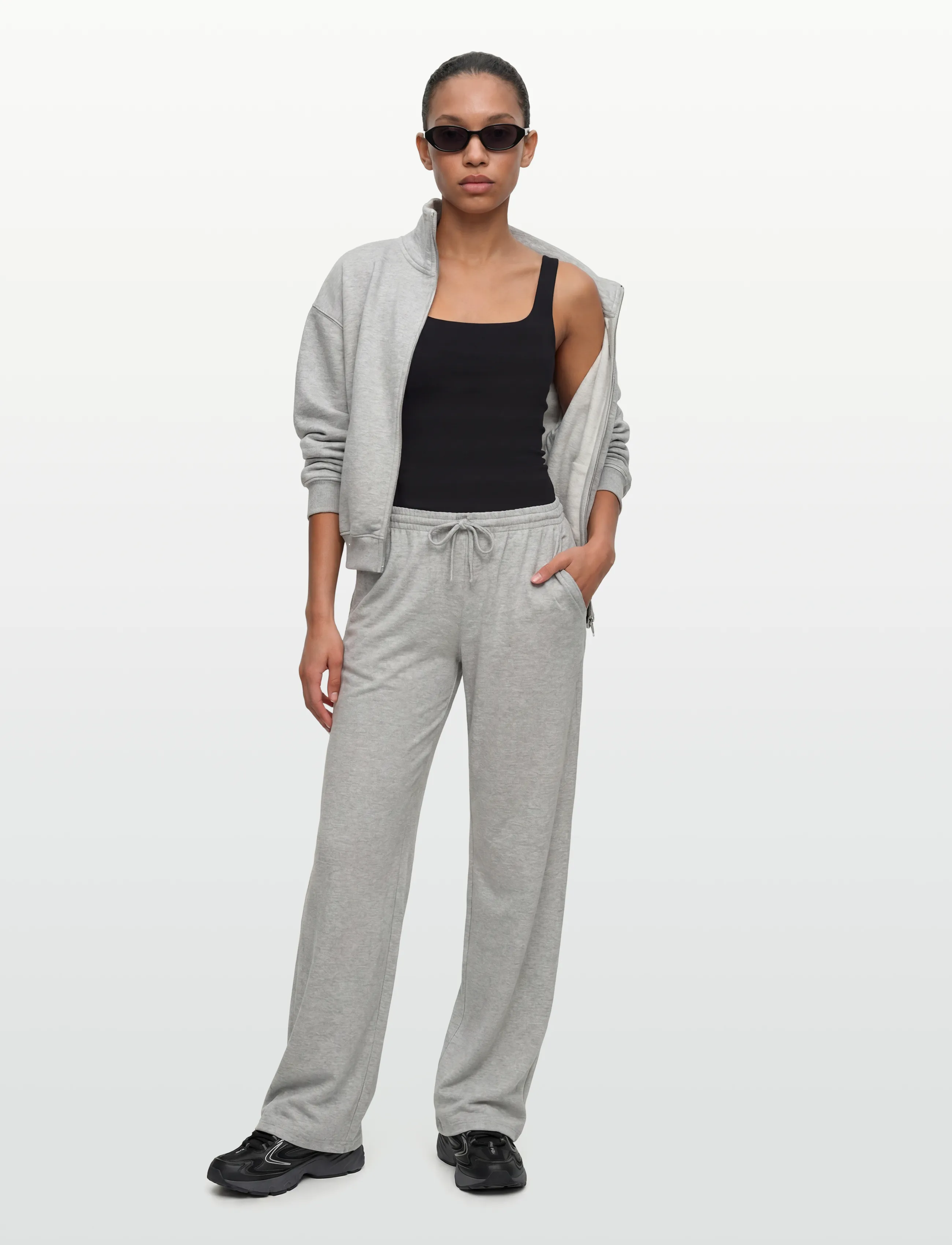 Weekday Relaxed Trousers, XS, Grey, Underdele > Joggingbukser, Dame