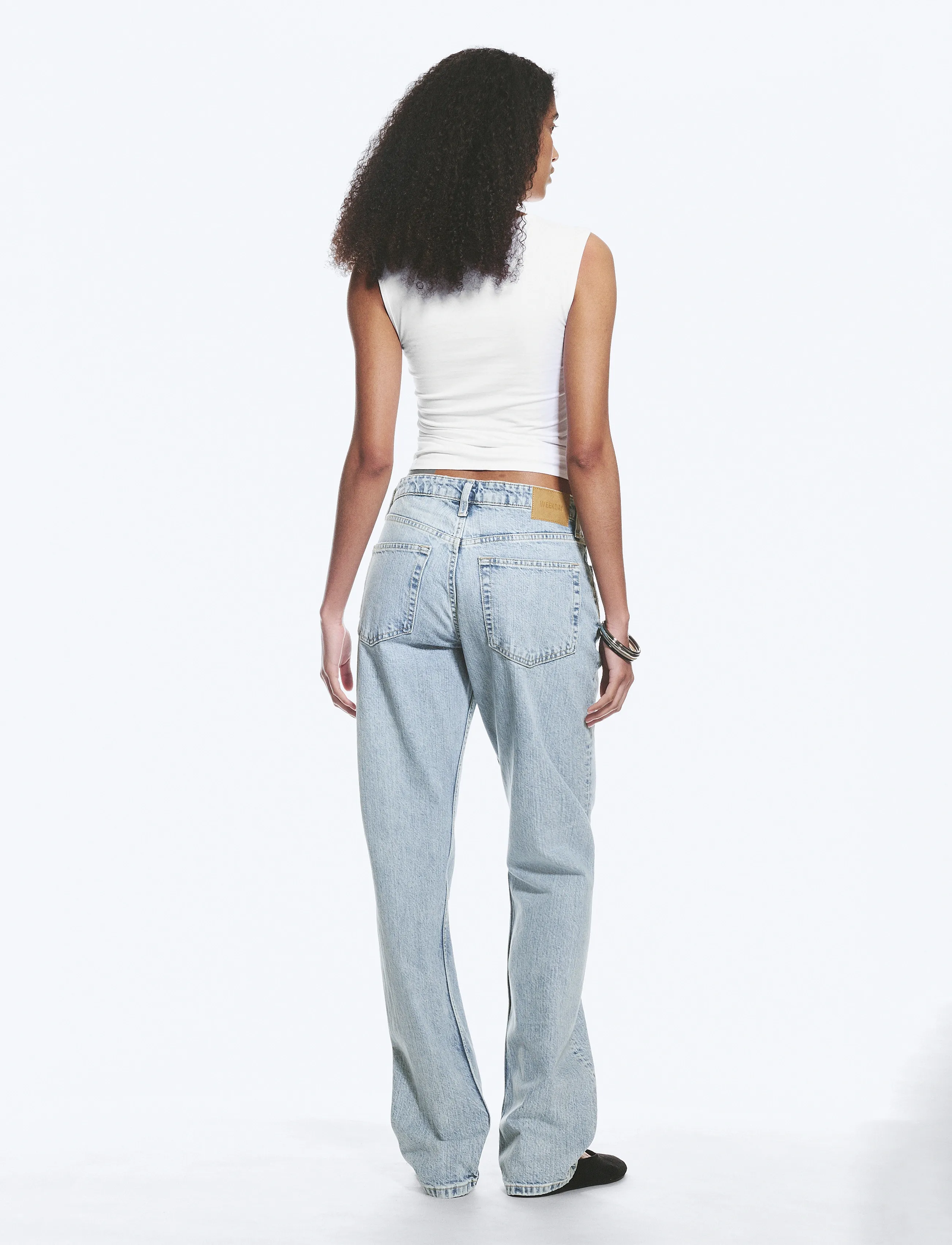 Weekday - Laika Mid Rise Regular Straight Leg Jeans - straight jeans - dream blue - 5