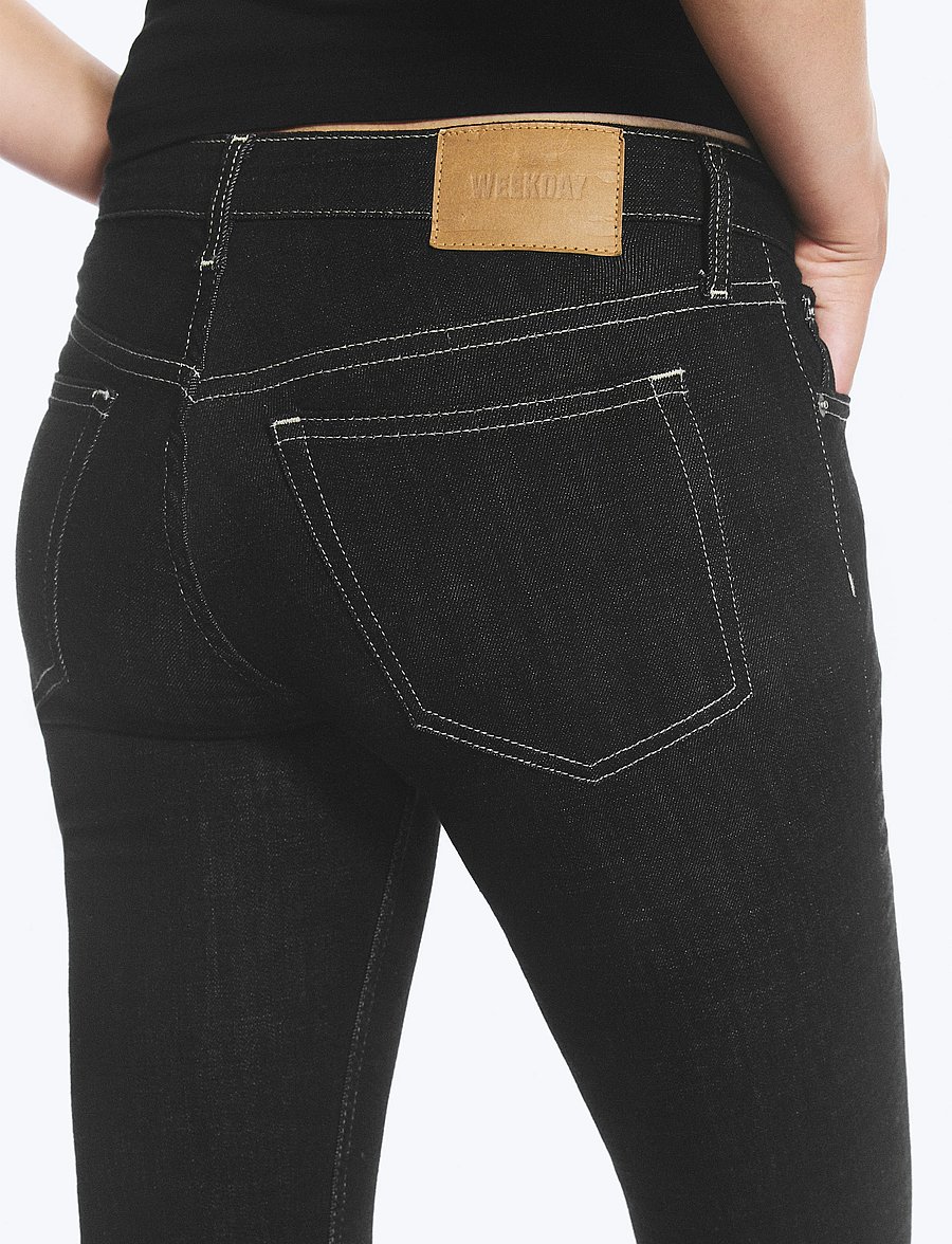 Weekday - Luna Low Rise Skinny Bootcut Jeans - alt laienevad teksad - blue rinse - 5