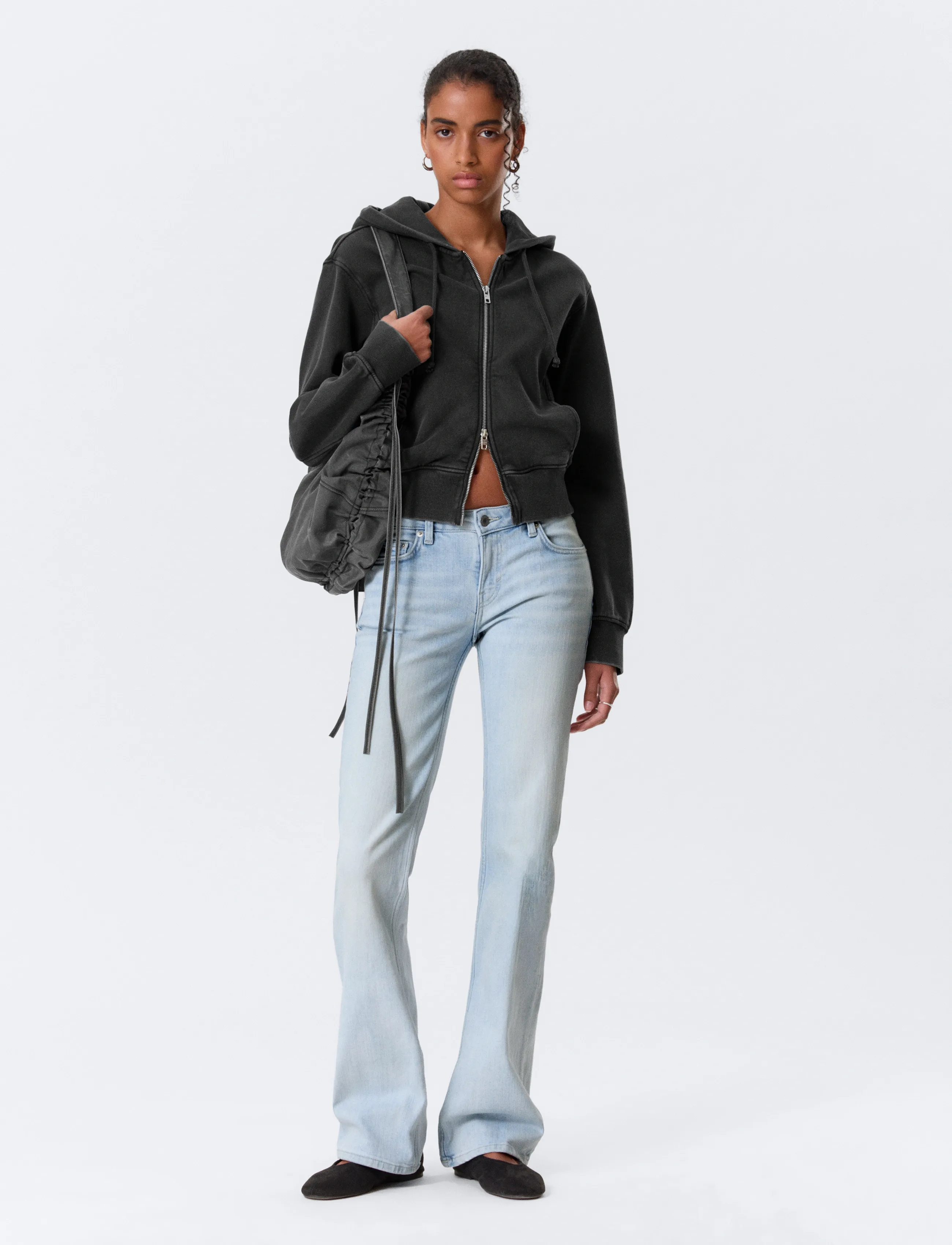 Weekday Luna Low Rise Skinny Bootcut Leg Jeans - Transitional Layering - FLUID BLUE / blue