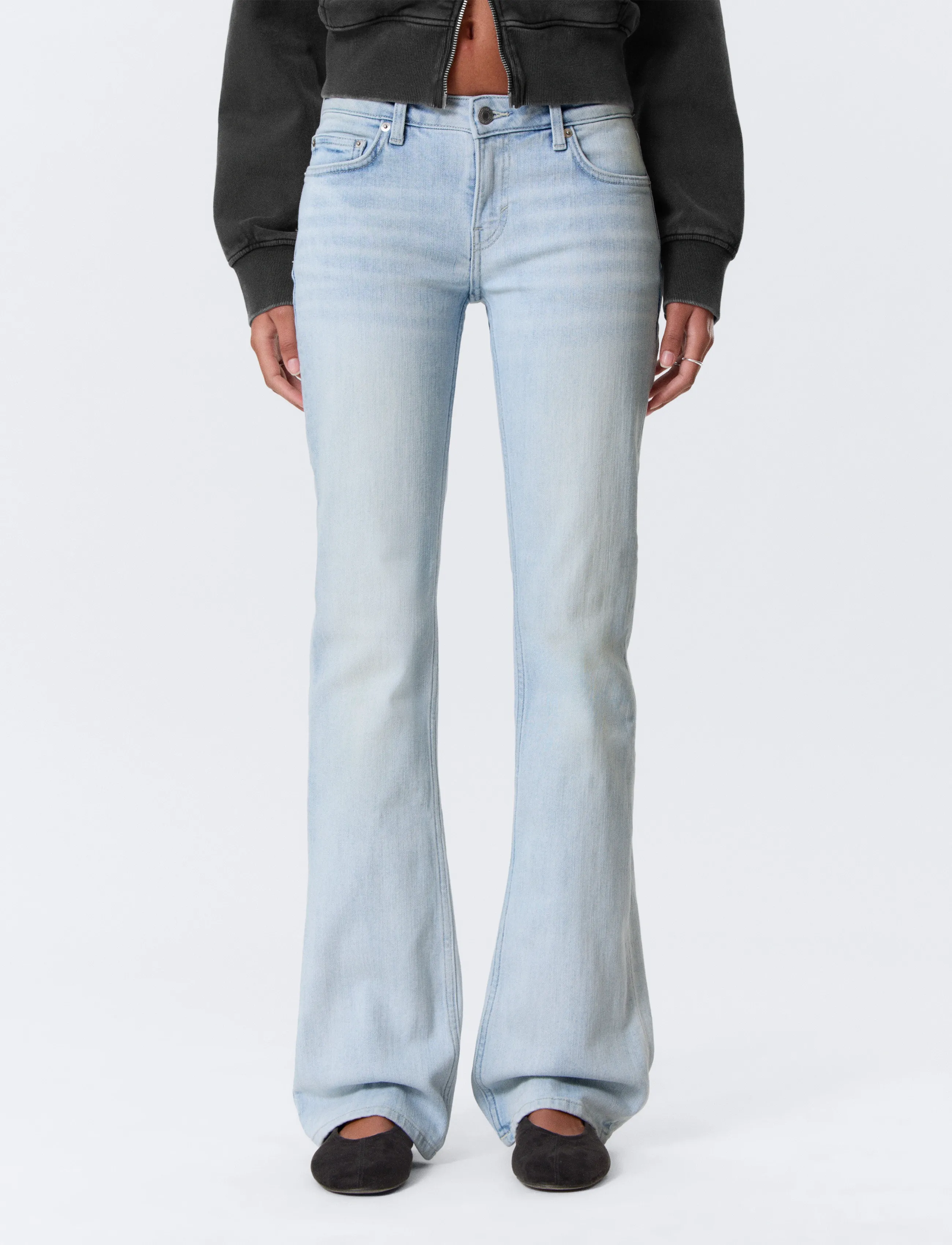 Weekday - Luna Low Rise Skinny Bootcut Jeans - alt laienevad teksad - fluid blue - 3