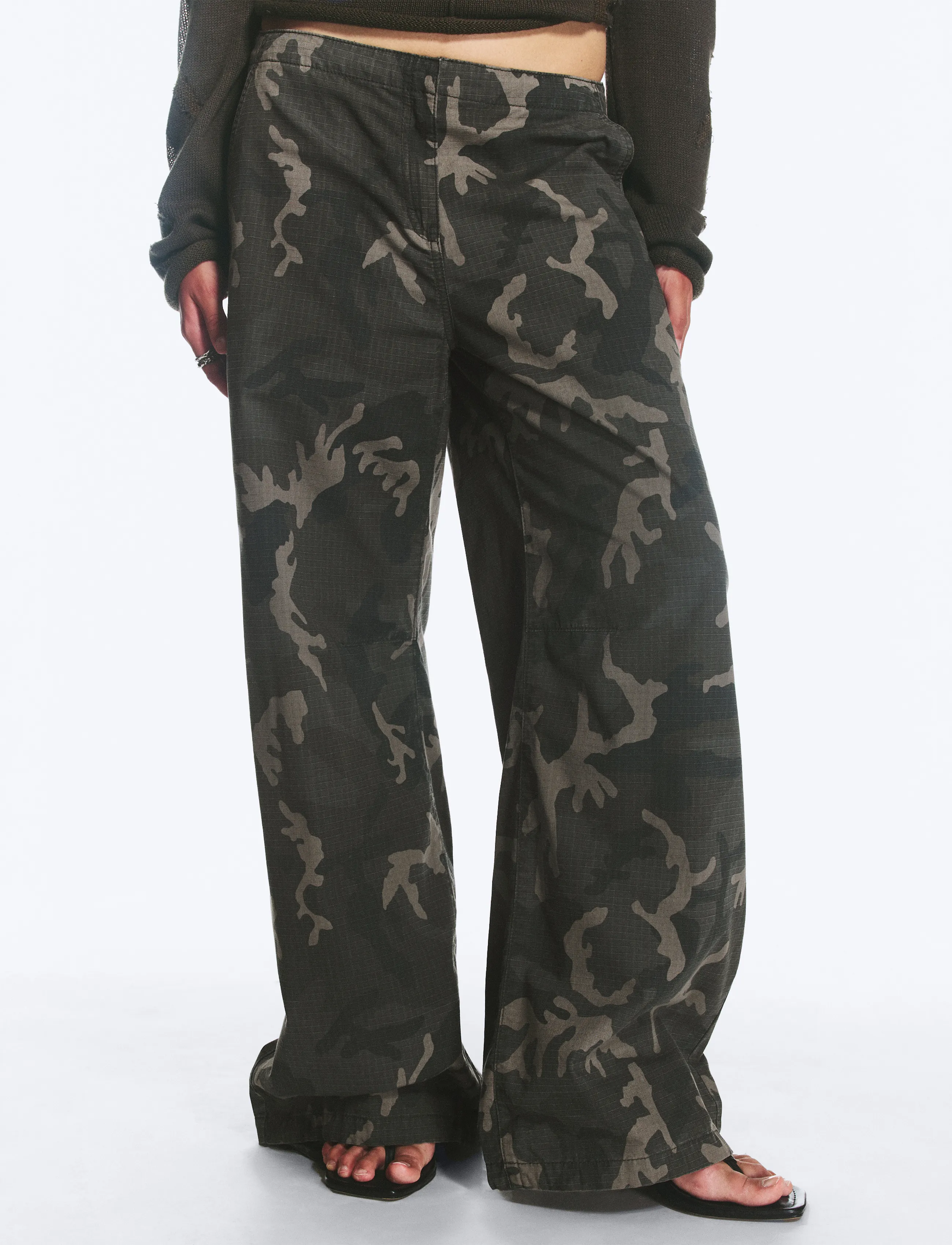 Weekday - Low Rise Baggy Ripstop Trousers - cargo-hosen - camo - 3