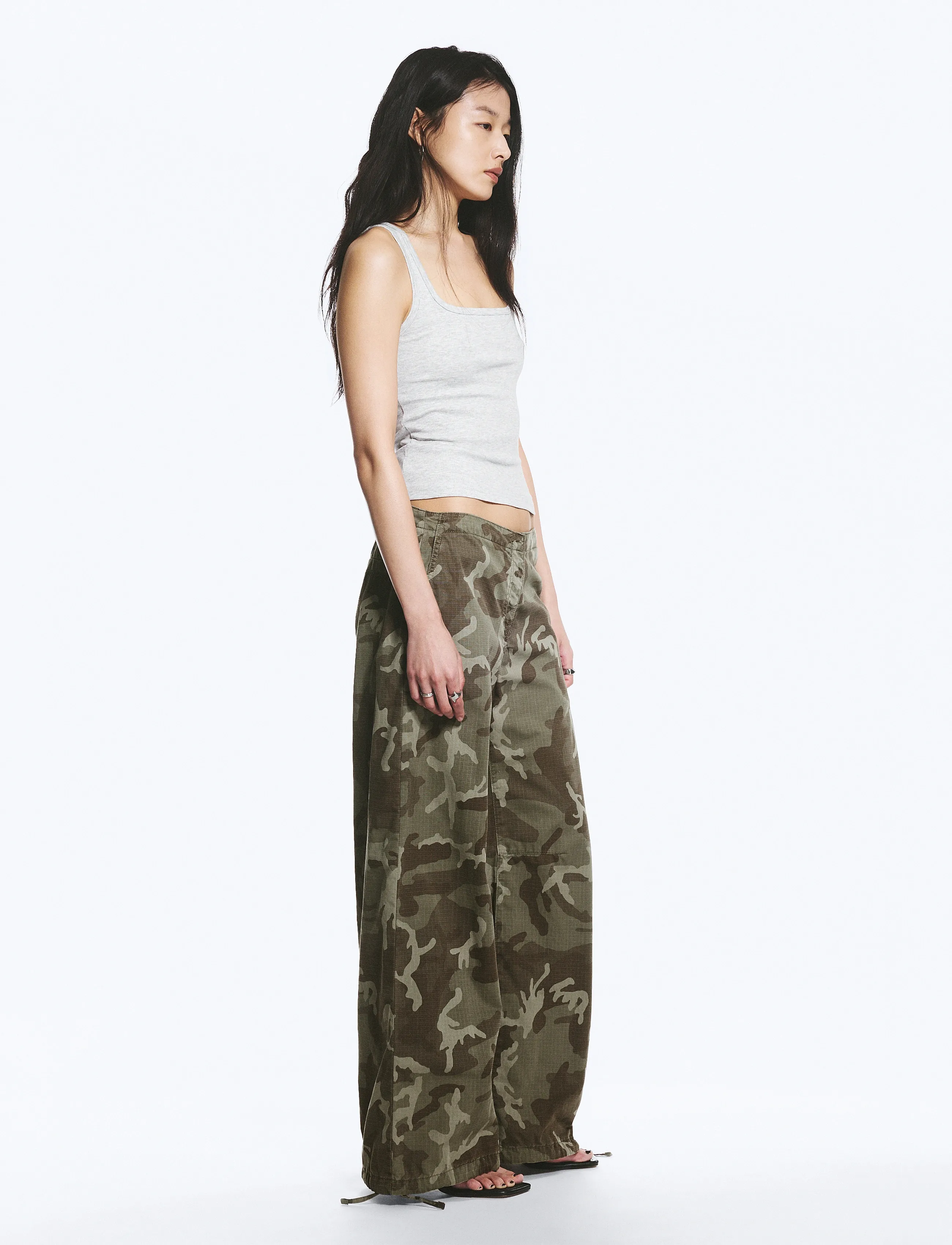 Weekday - Low Rise Baggy Ripstop Trousers - cargo pants - washed camo print - 4
