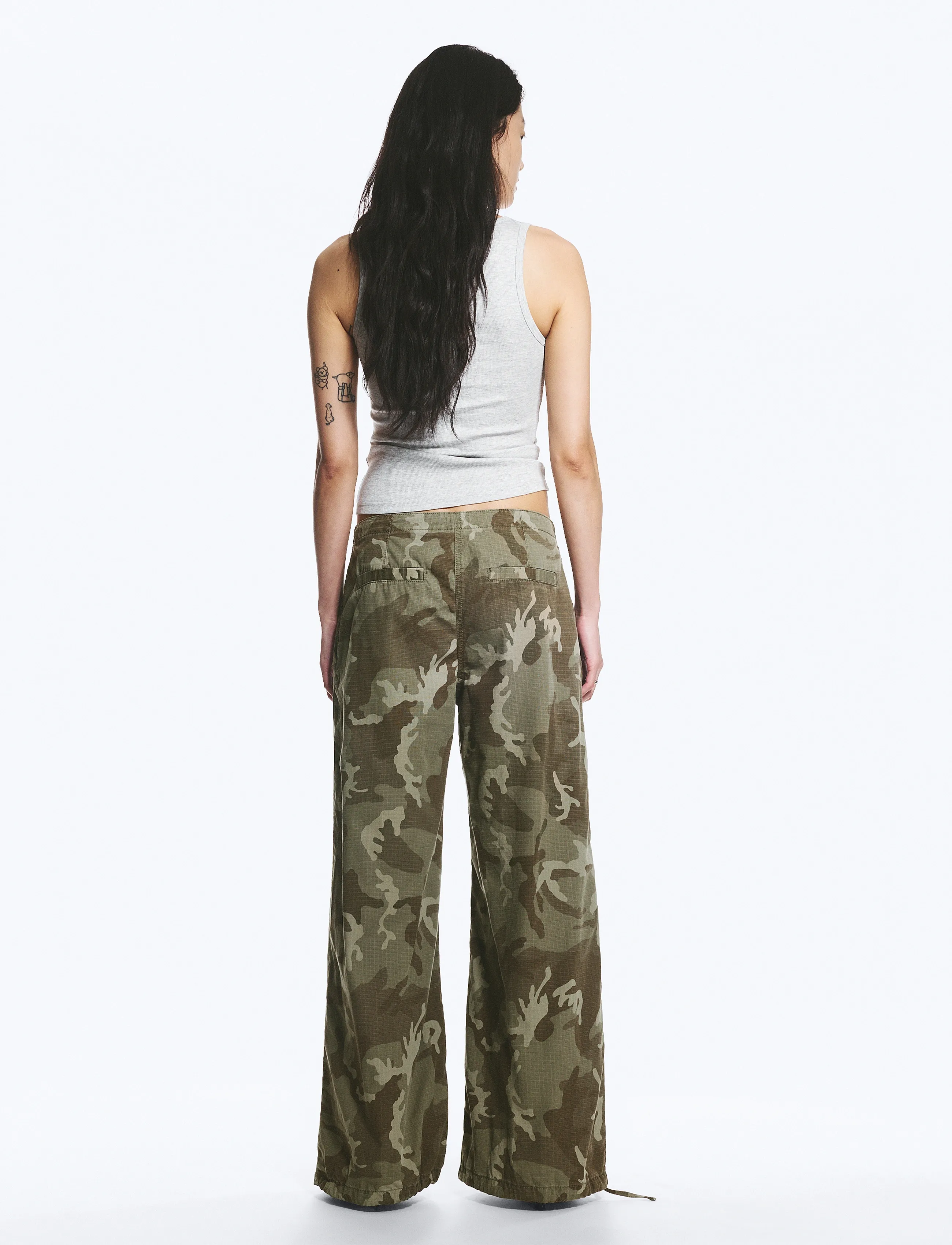 Weekday - Low Rise Baggy Ripstop Trousers - cargo pants - washed camo print - 5