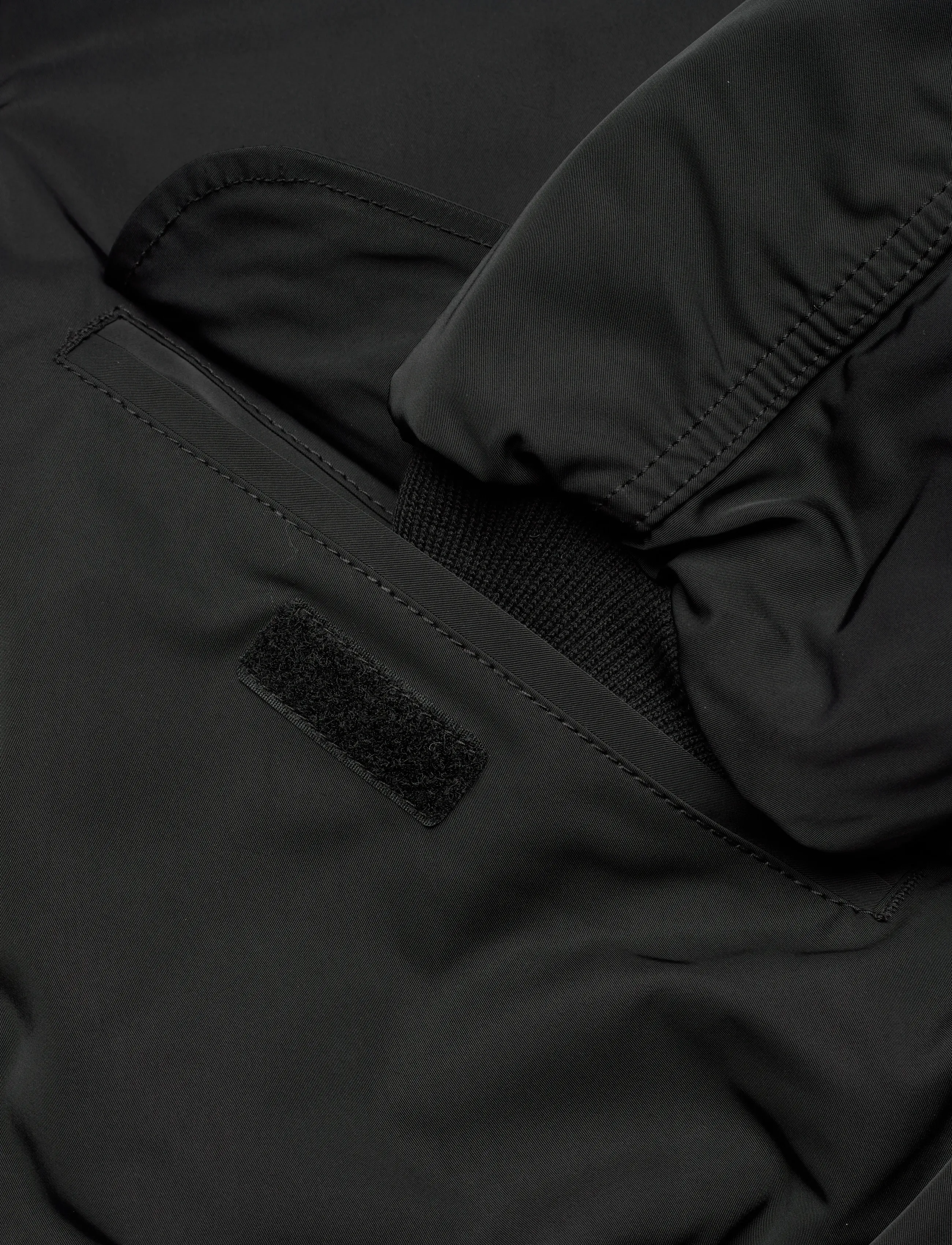 Weekday - Loose Bomber Jacket with Faux-Fur Collar - forårsjakker - black - 3