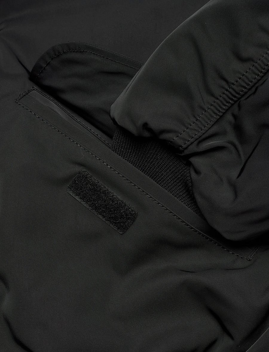 Weekday - Loose Bomber Jacket with Faux-Fur Collar - sügisjoped - black - 3
