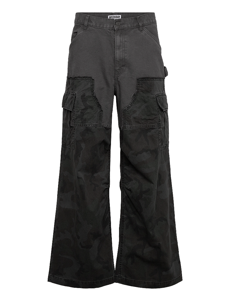 Weekday - Loose Patchwork Cargo Trousers - cargo püksid - navy camo - 0