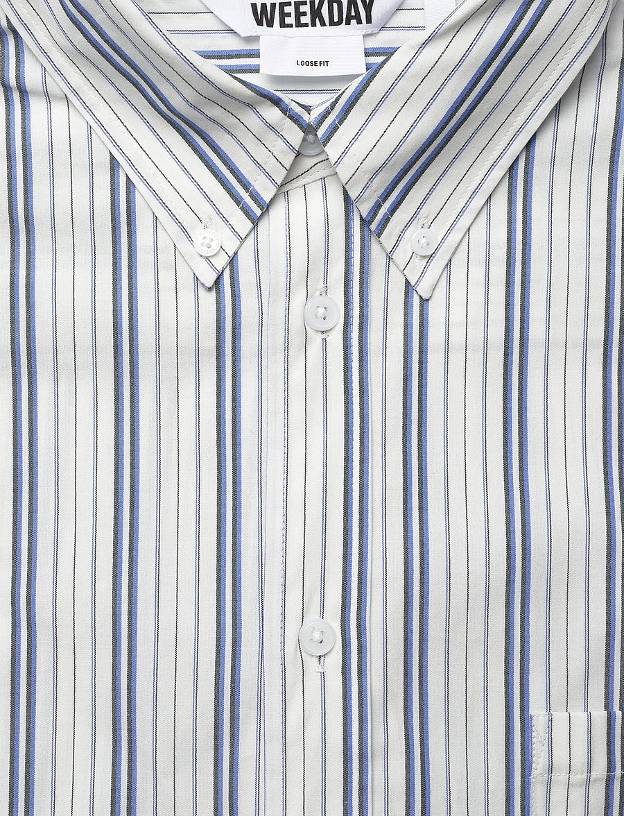 Weekday - Loose Button-Down Poplin Shirt - ternede skjorter - white/blue stripe - 2