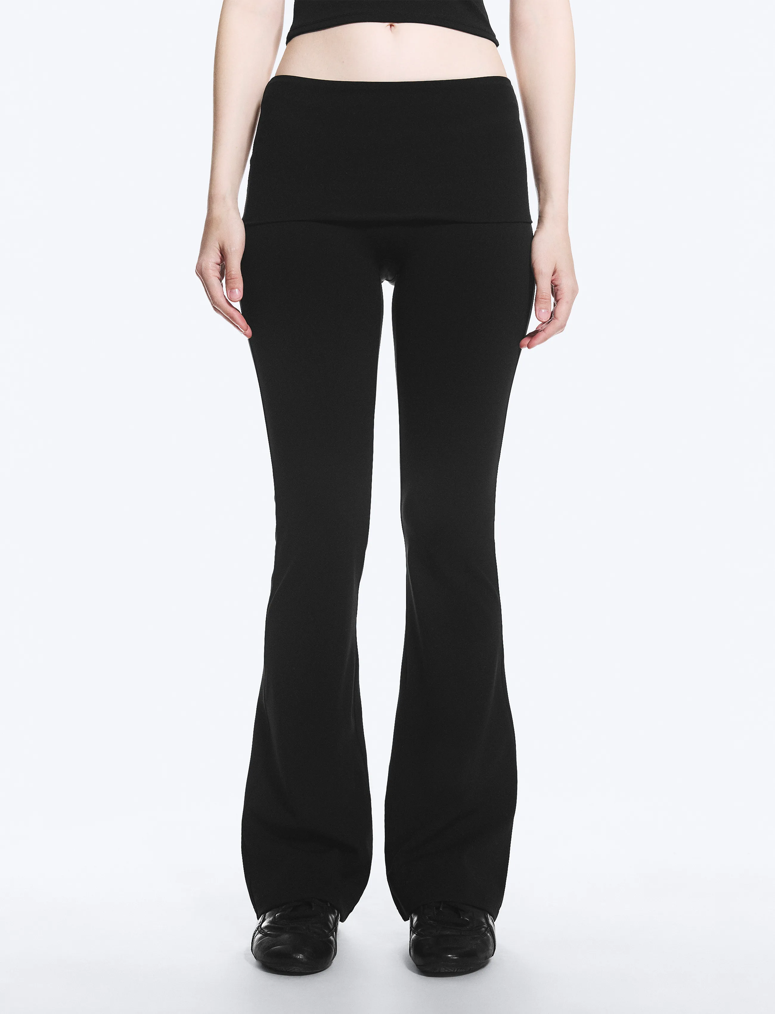 Weekday - Folded Waist Flared Yoga Tights - täispikkus - black - 3