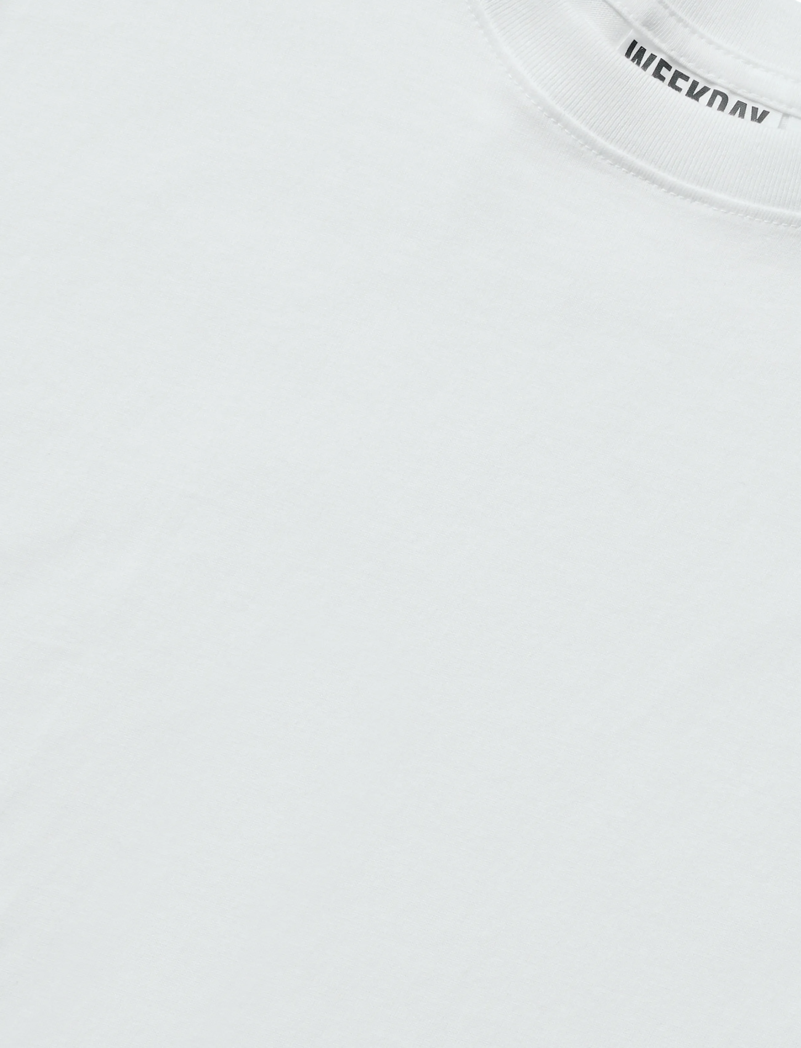 Weekday - Shrunken Short-Sleeved Cotton T-shirt - lühikeste varrukatega t-särgid - white - 2