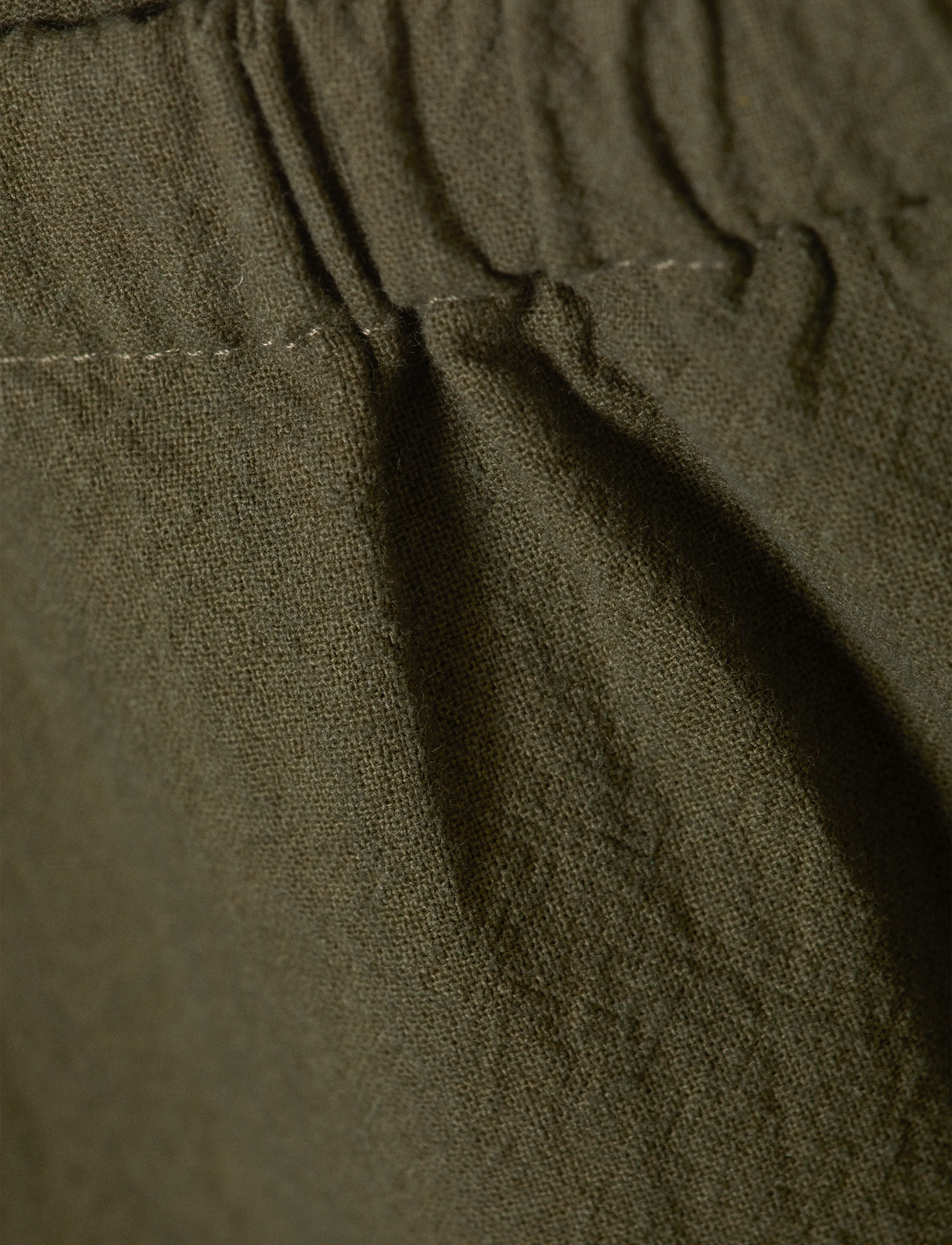 Weekday - Low Rise Loose Pull-on Trousers - hosen mit weitem bein - khaki green - 2