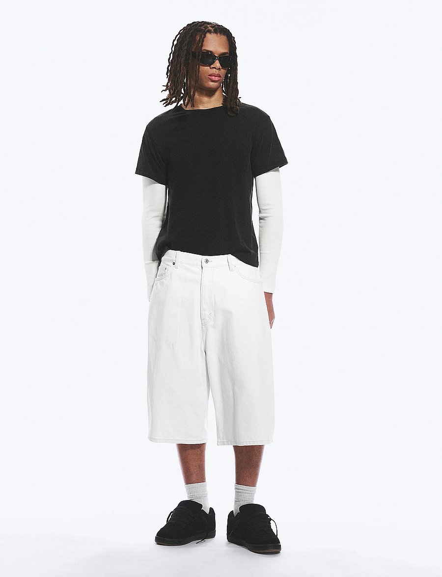 Weekday - Void Mid Rise Loose Long Denim Shorts - jorts - dirty white - 0