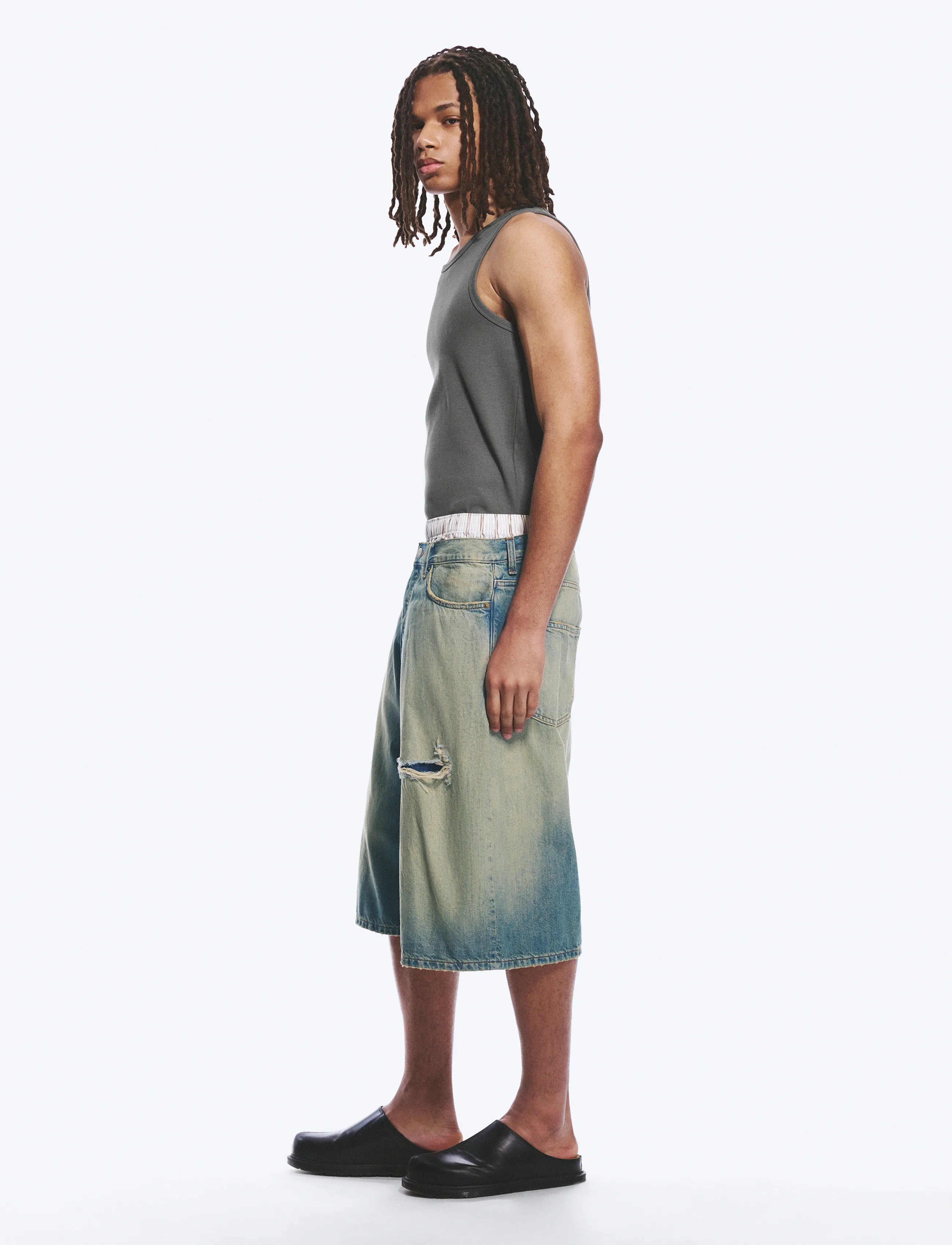 Weekday - Void Mid Rise Loose Long Denim Shorts - jorts - honey blue - 3