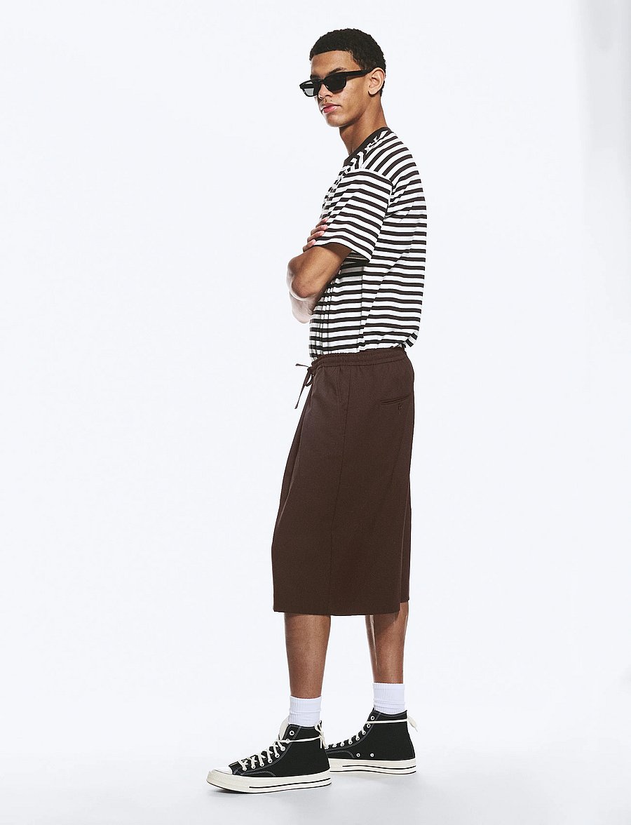 Weekday - Loose Suiting Shorts - vabaaja lühikesed püksid - dark brown melange - 3