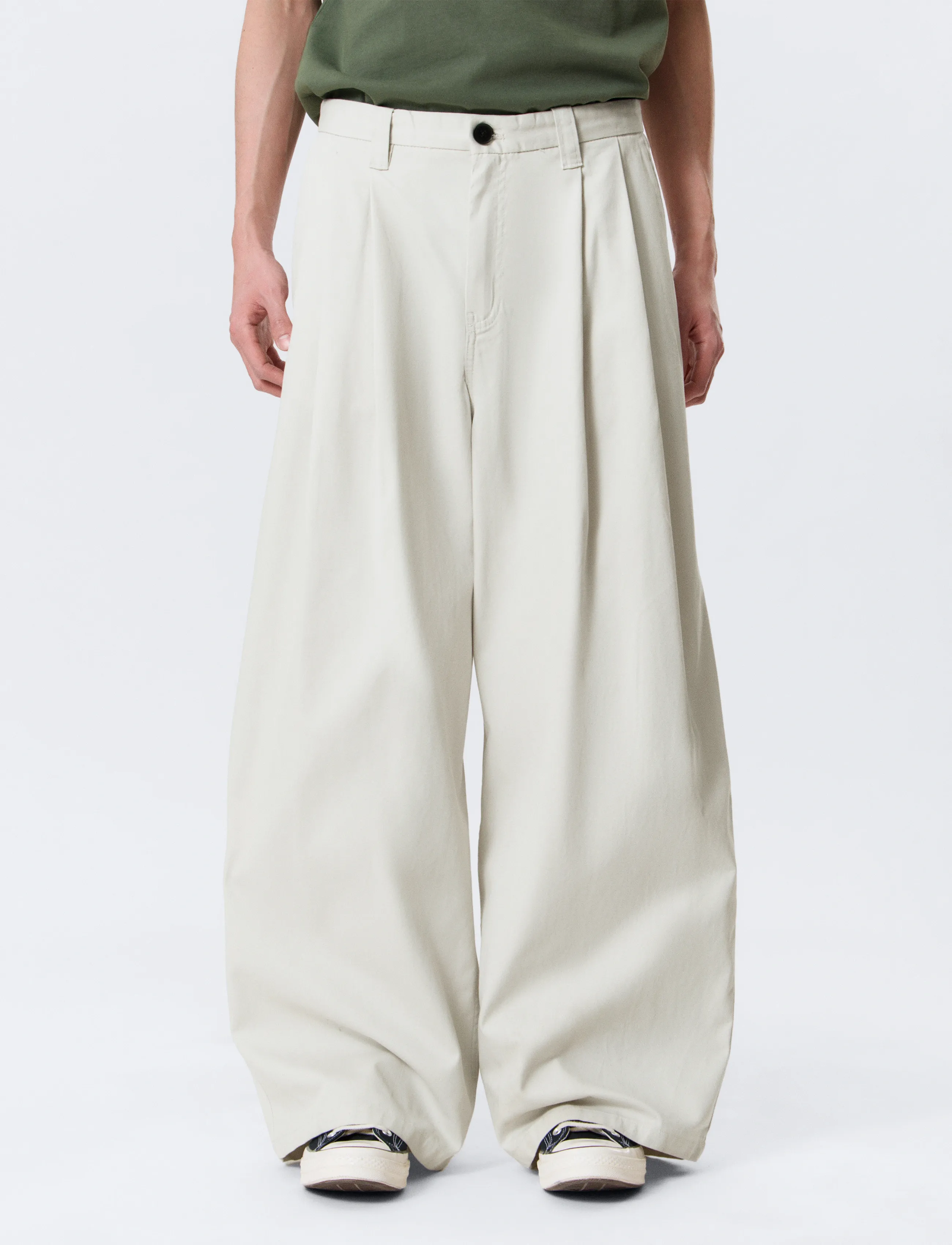 Weekday Otis Loose Pleated Cotton Twill Chinos (WEE1325081