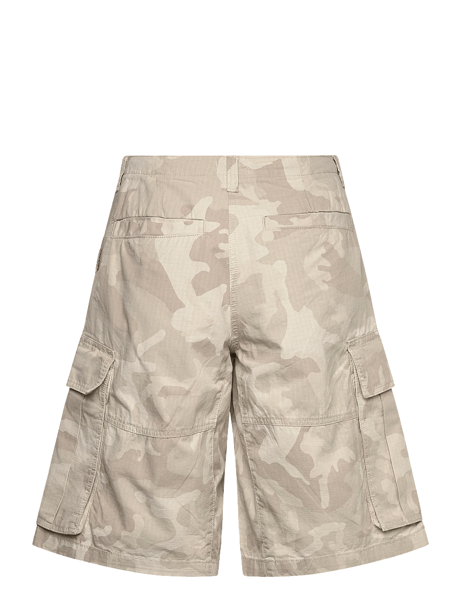 Weekday - Loose Low Rise Cargo Shorts - casual shorts - beige camo print - 2