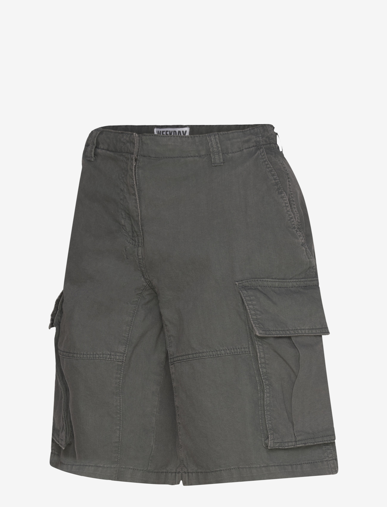 Weekday - Loose Low Rise Cargo Shorts - casual shorts - dark grey - 3
