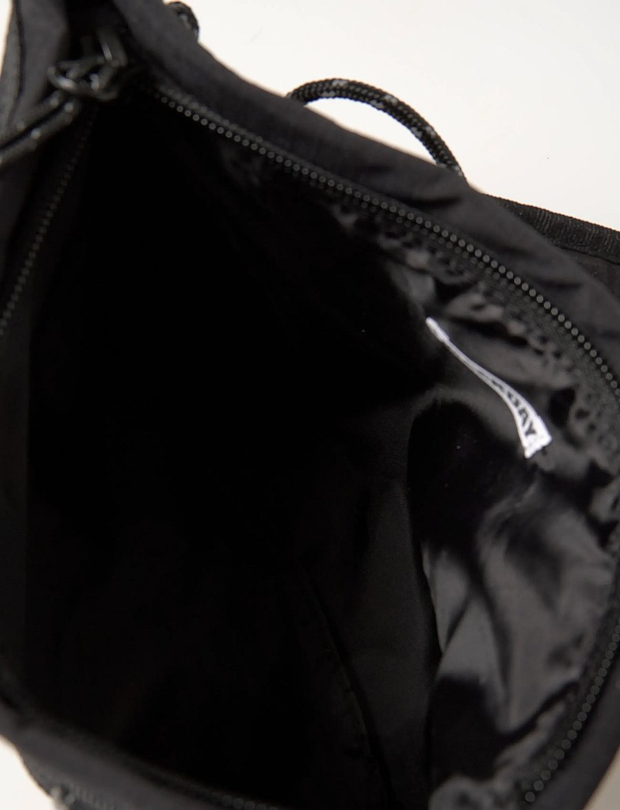 Weekday - Mini Utility Crossbody Bag - mode trends - black - 5