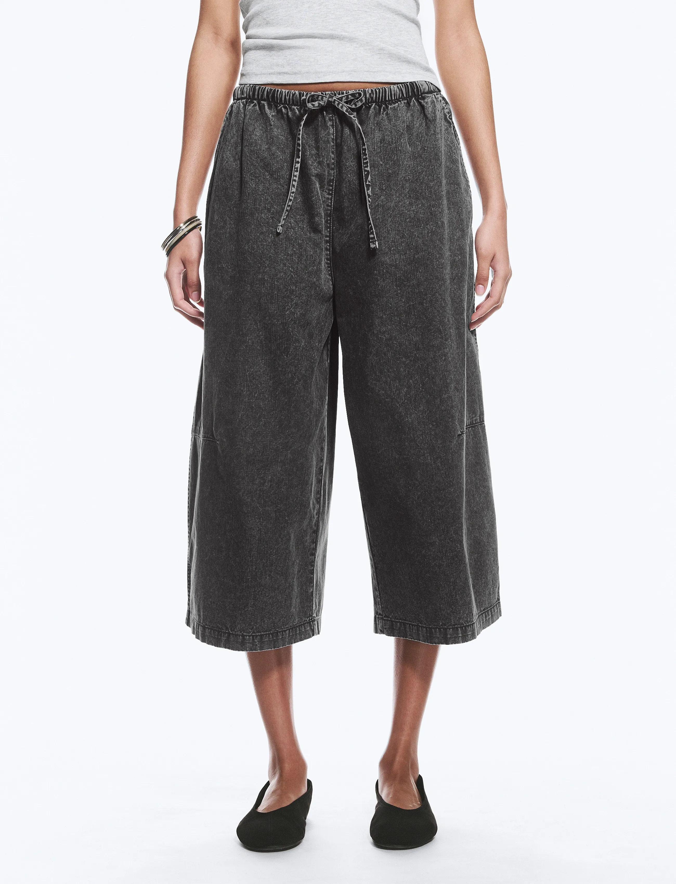 Weekday - Low Rise Loose Cropped Trousers - culotte püksid - dark grey - 3