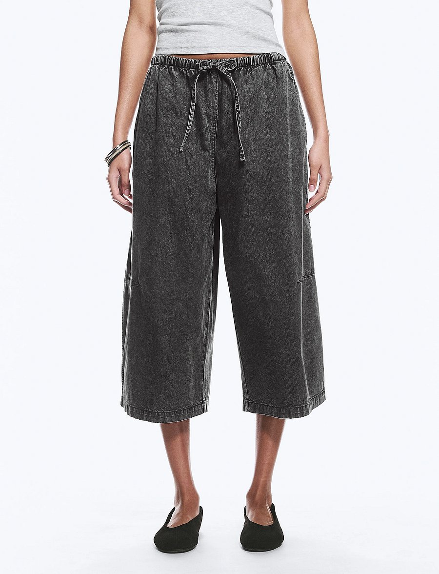 Weekday - Low Rise Loose Cropped Trousers - poolpikad püksid - dark grey - 3