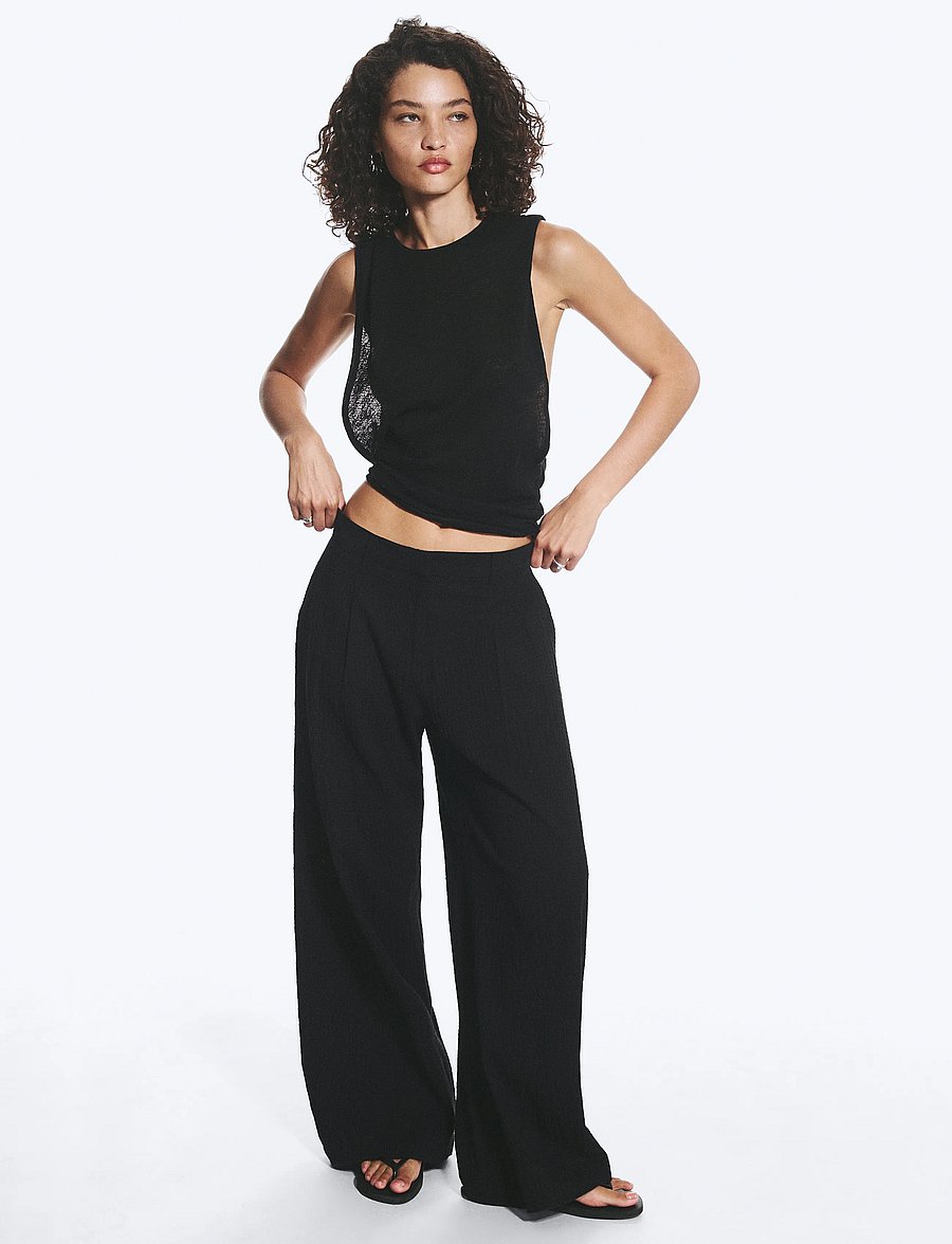 Weekday - Crinkled Cotton Trousers - wide leg trousers - black - 5