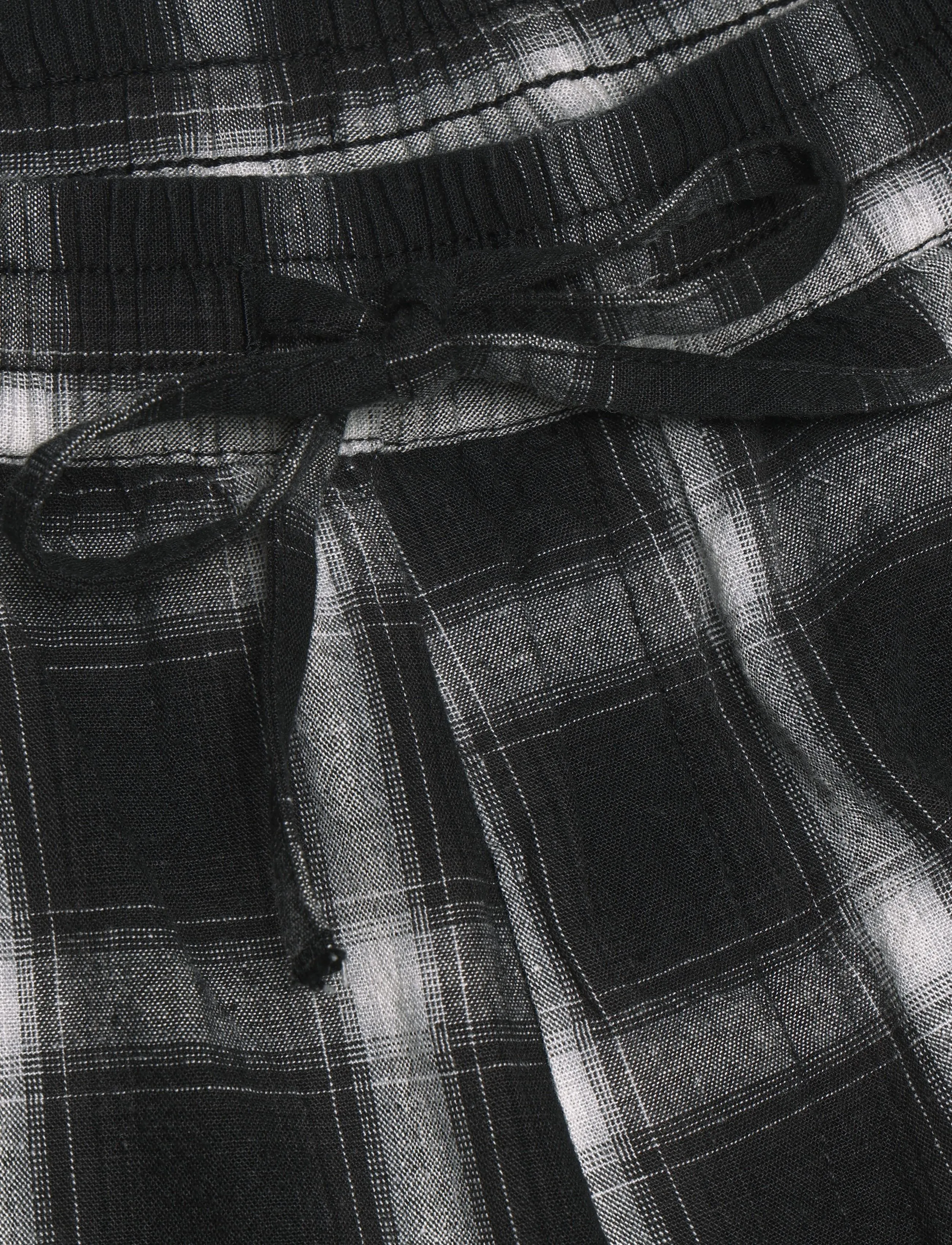 Weekday - Linen-Blend Shorts - hørshorts - black check - 2