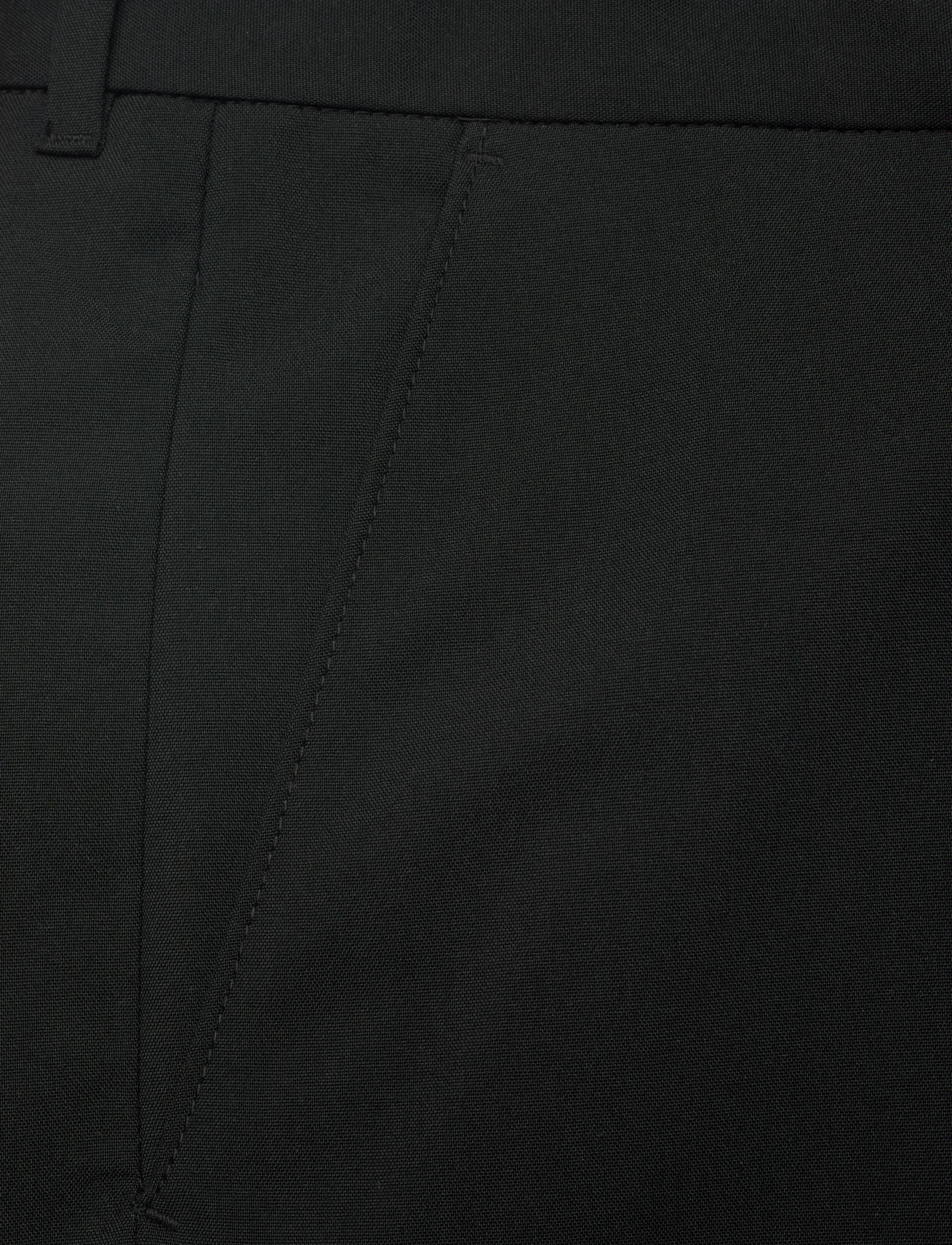 Weekday - Low Rise Relaxed Suiting Shorts - freizeitshorts - black - 2