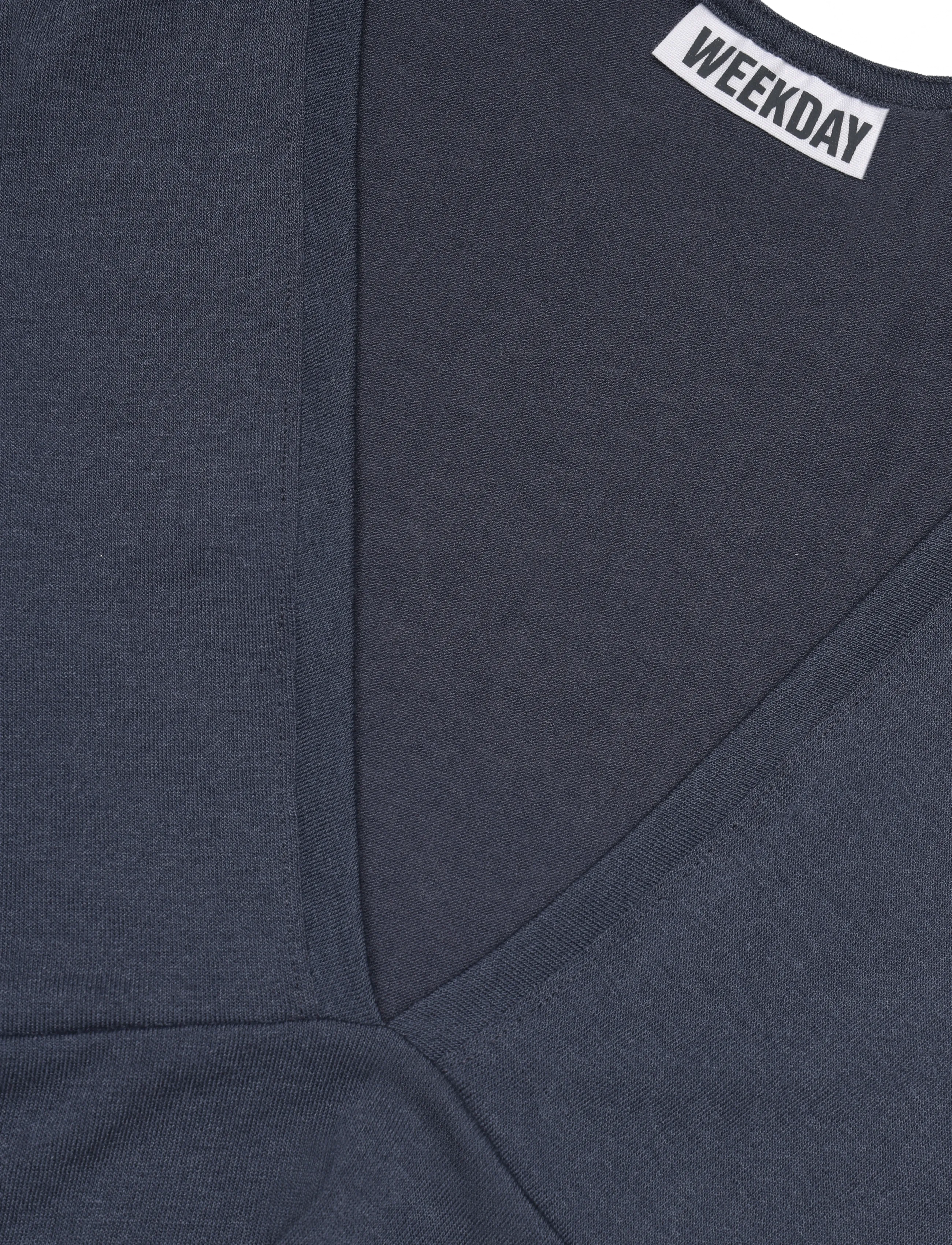 Weekday - Fitted V-Neck Sleeveless Top - tanktops - navy - 2