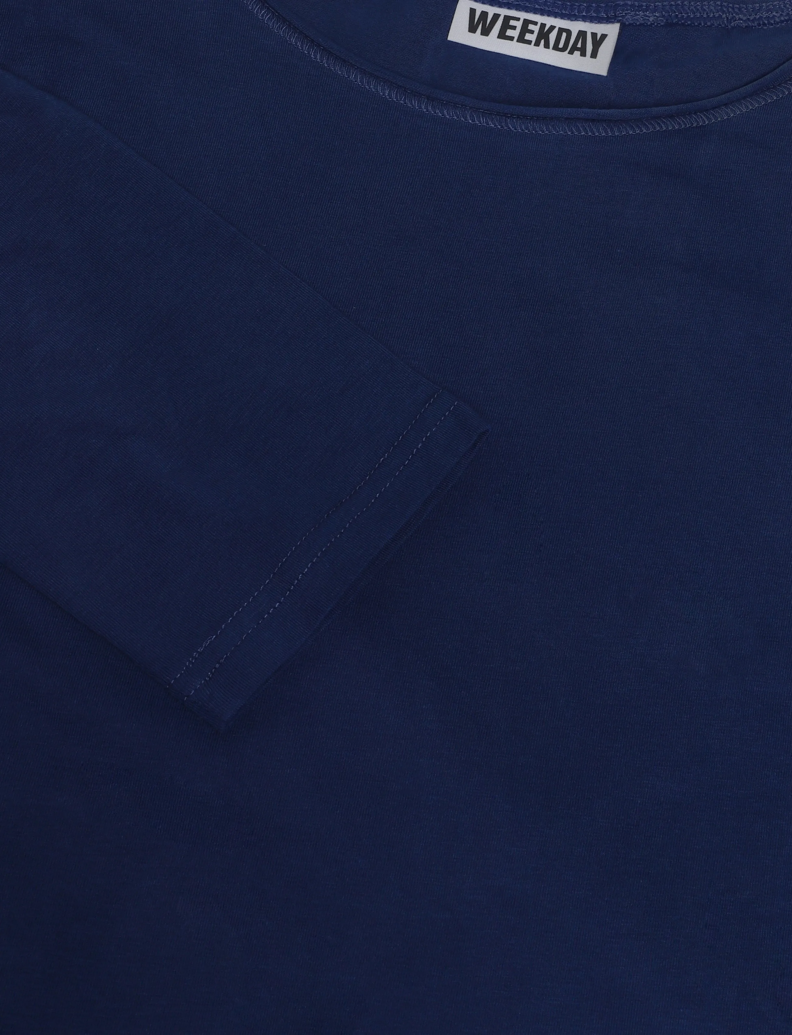 Weekday - Fitted Three-Quarter Sleeve Top - blue - 2