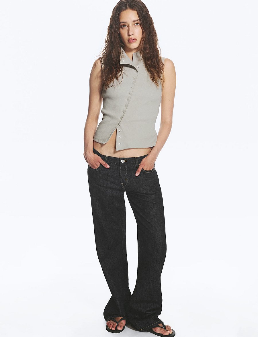 Weekday - Aura Low Rise Relaxed Bootcut Jeans - alt laienevad teksad - blue rinse - 0