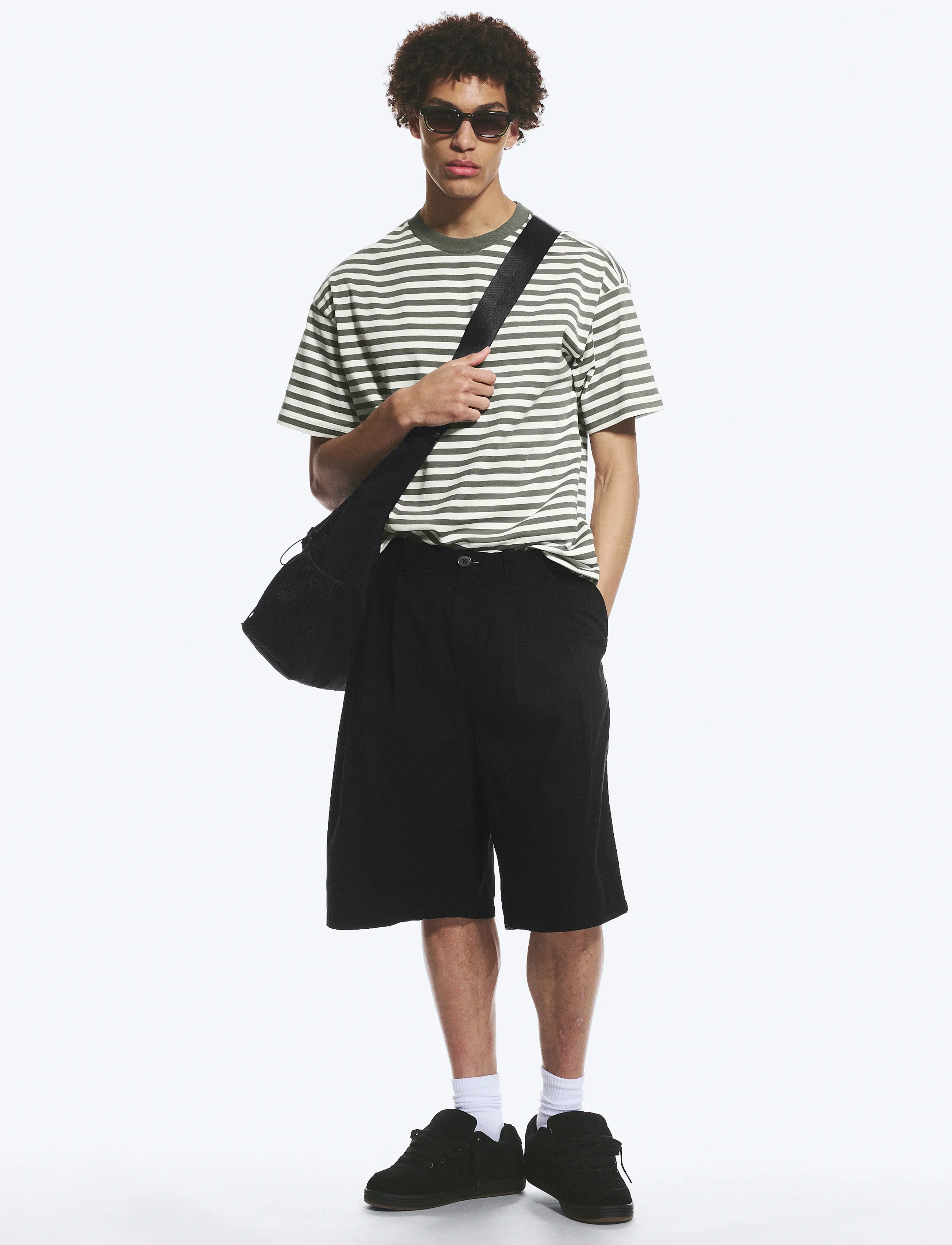 Weekday Cotton Chino Shorts, 46, Schwarz - Casual Männerswear