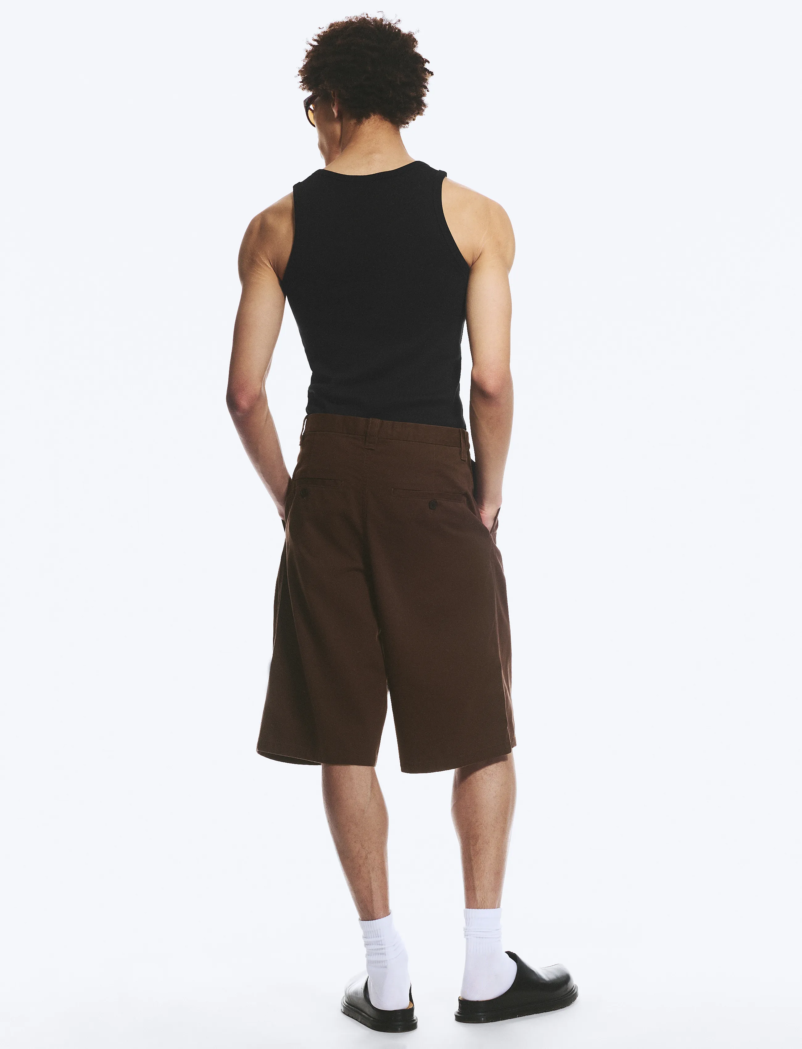 Weekday - Cotton Chino Shorts - casual shorts - dark brown - 4