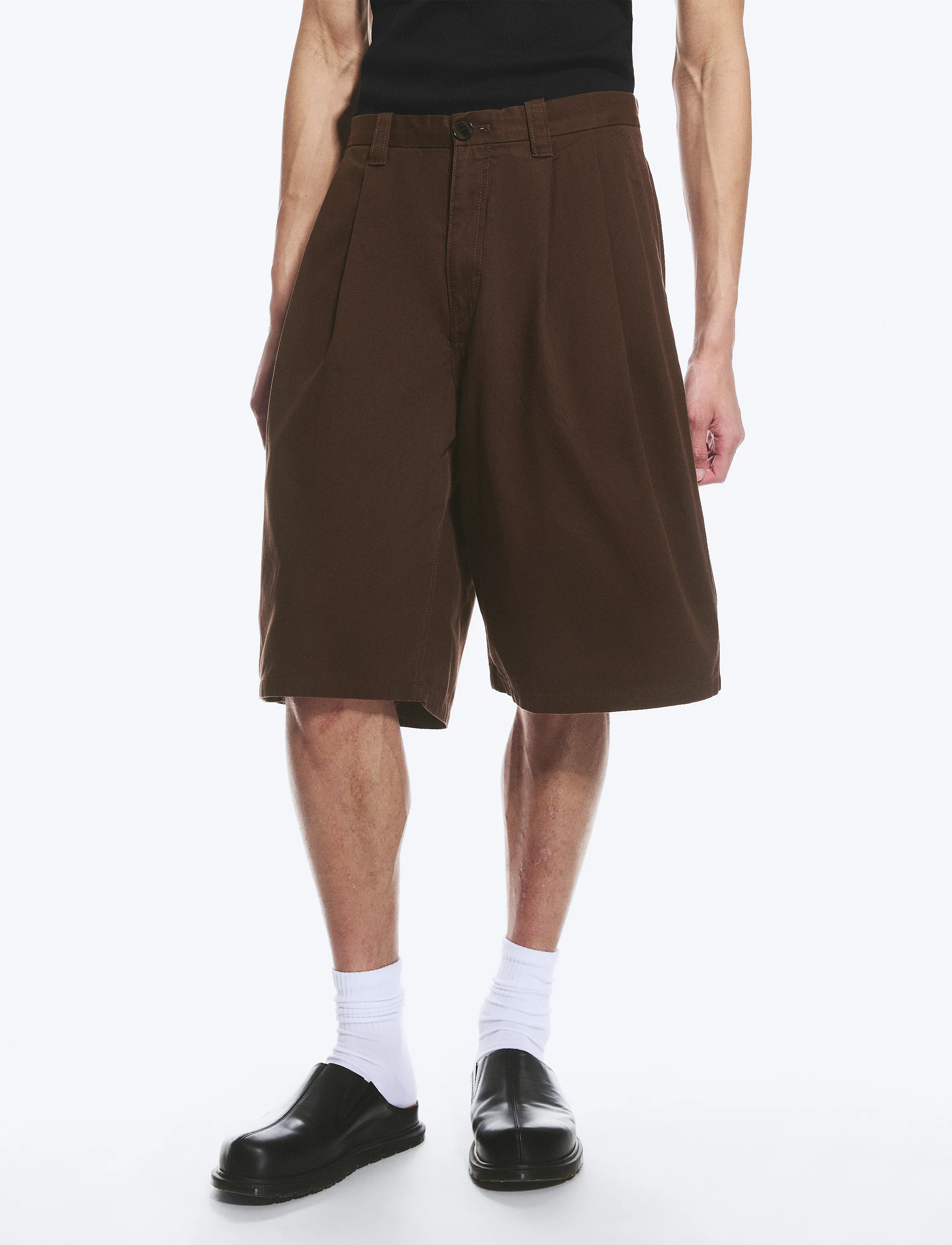 Weekday - Cotton Chino Shorts - casual shorts - dark brown - 5