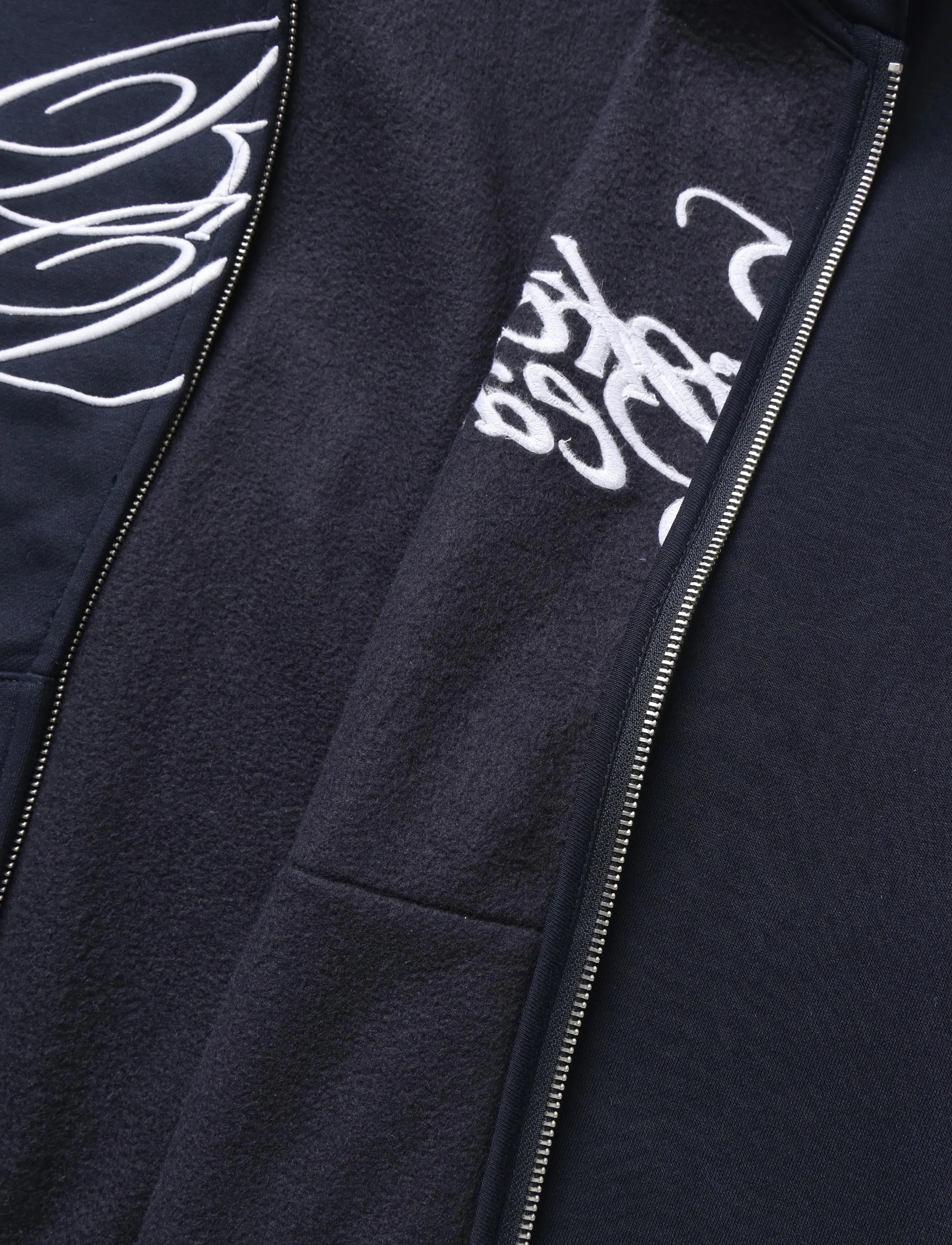 Weekday - Loose Graphic Zip Hoodie - kapuzenpullover - dark blue - 3