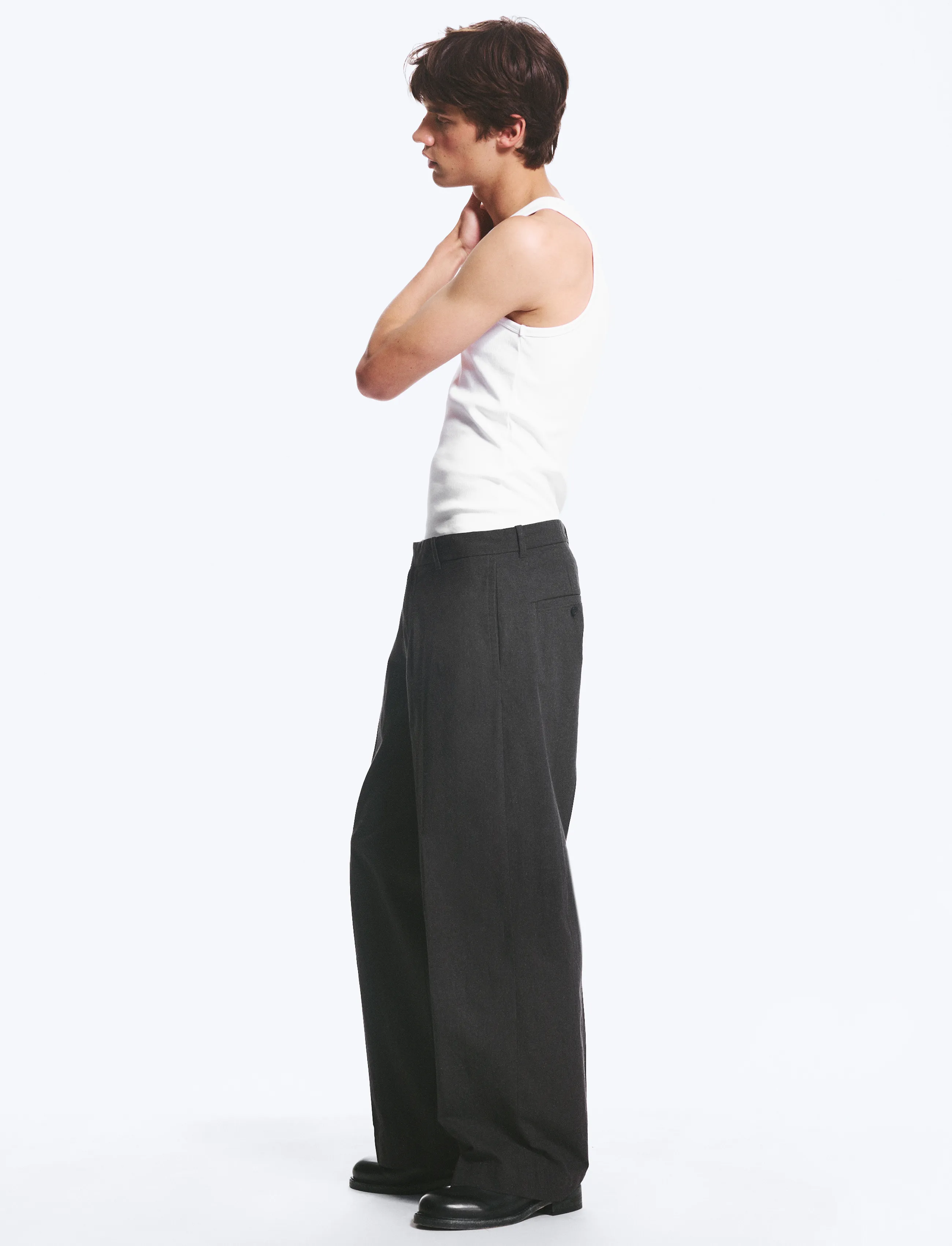 Weekday - Florian Pleated Relaxed Suiting Trousers - anzugshosen - black - 3