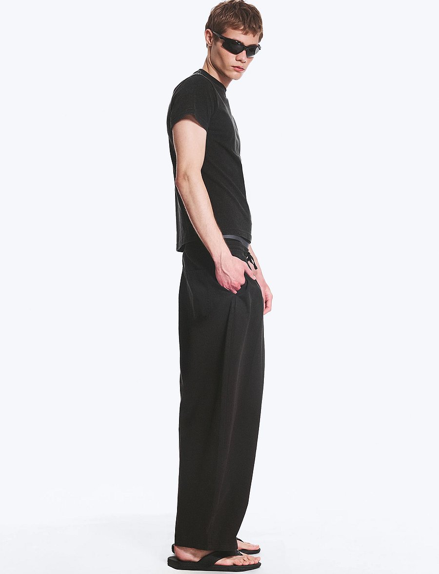 Weekday - Barrel Pull-on Trousers - casual trousers - black - 3