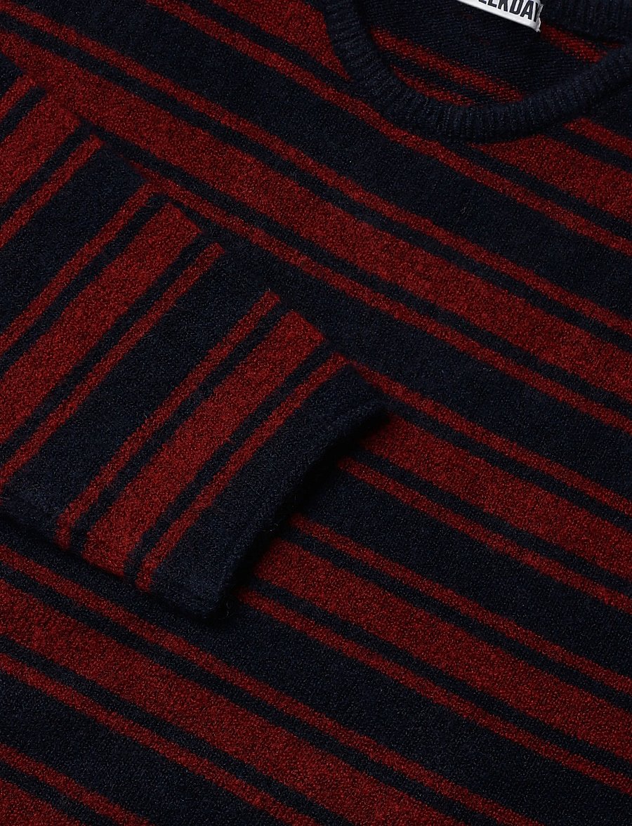 Weekday - Boxy Knitted Jumper - round necks - dark blue stripe - 2