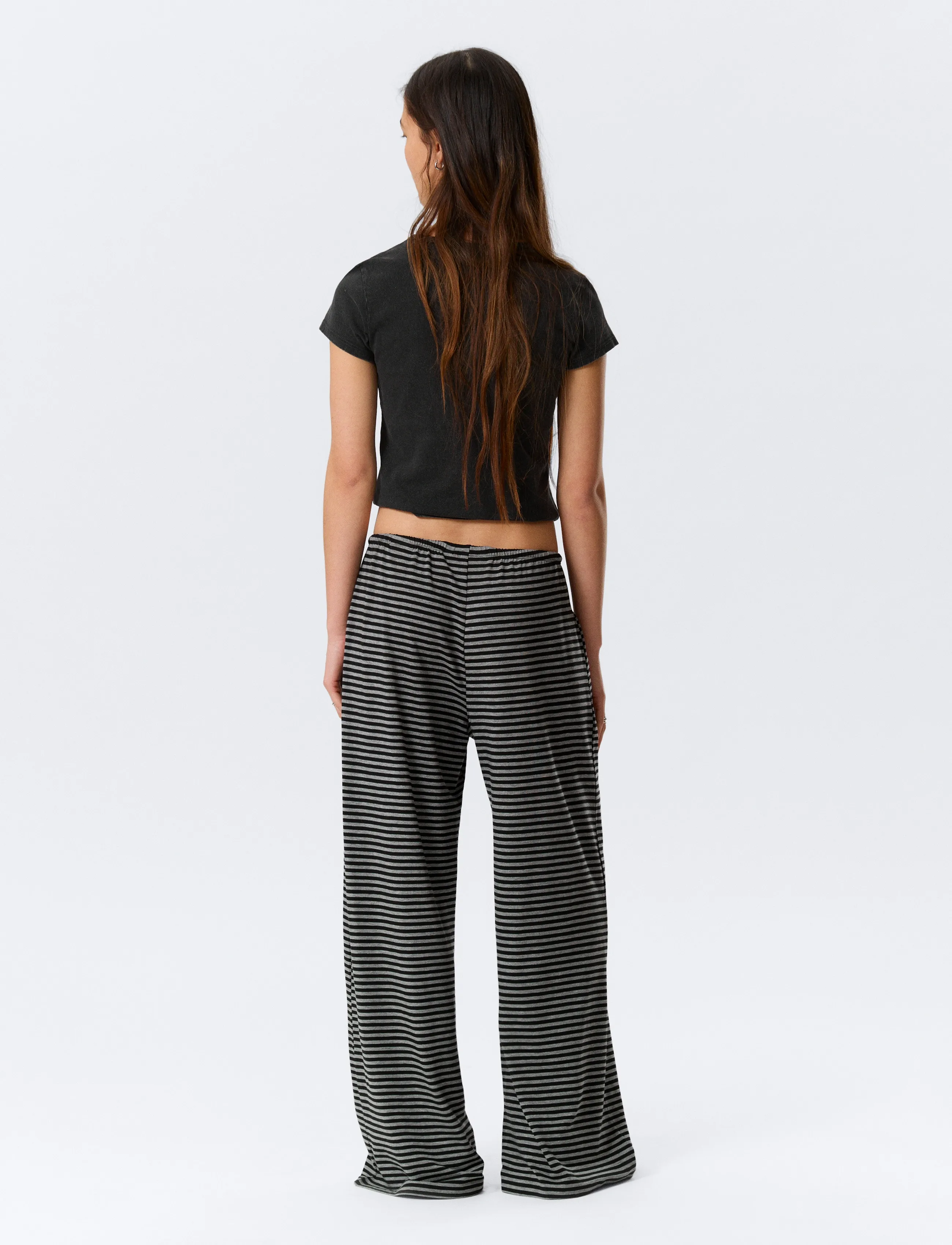 Weekday - Mid Rise Loose Wide Leg Lyocell Trousers - laia säärega püksid - grey melange/black stripe - 5
