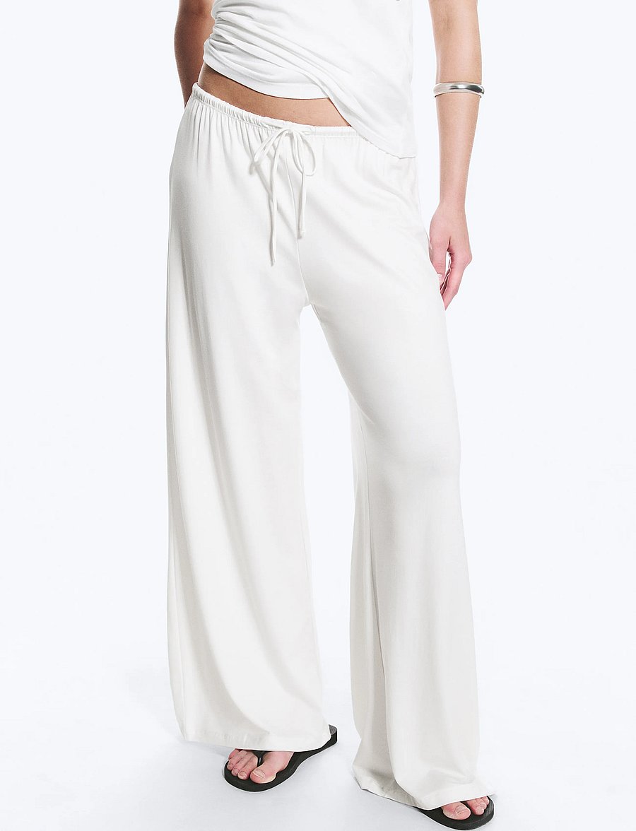Weekday - Turner Drapey Trousers - laia säärega püksid - white - 3