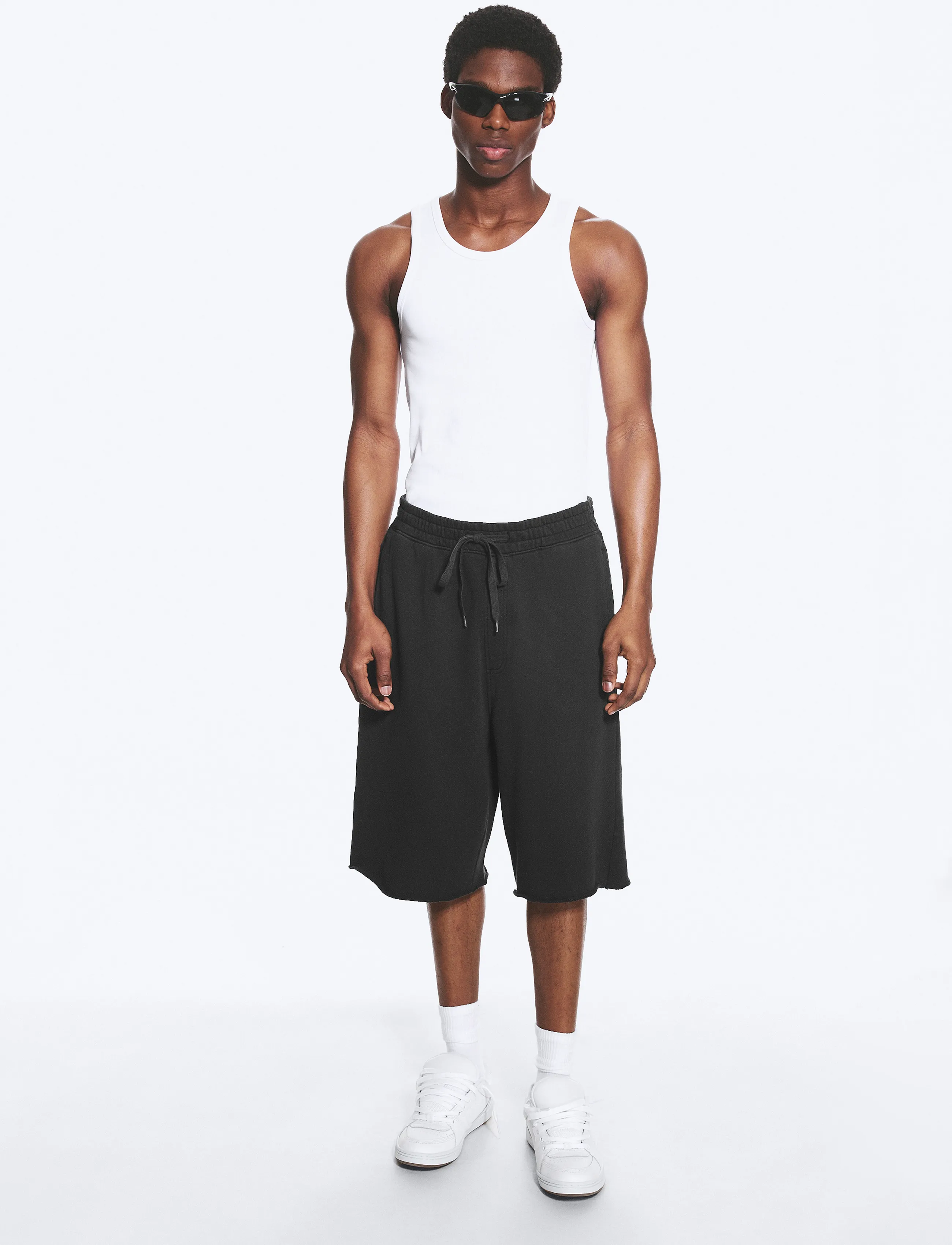 Weekday Jersey Baggy Skate Shorts - Sweat shorts - WASHED BLACK / black