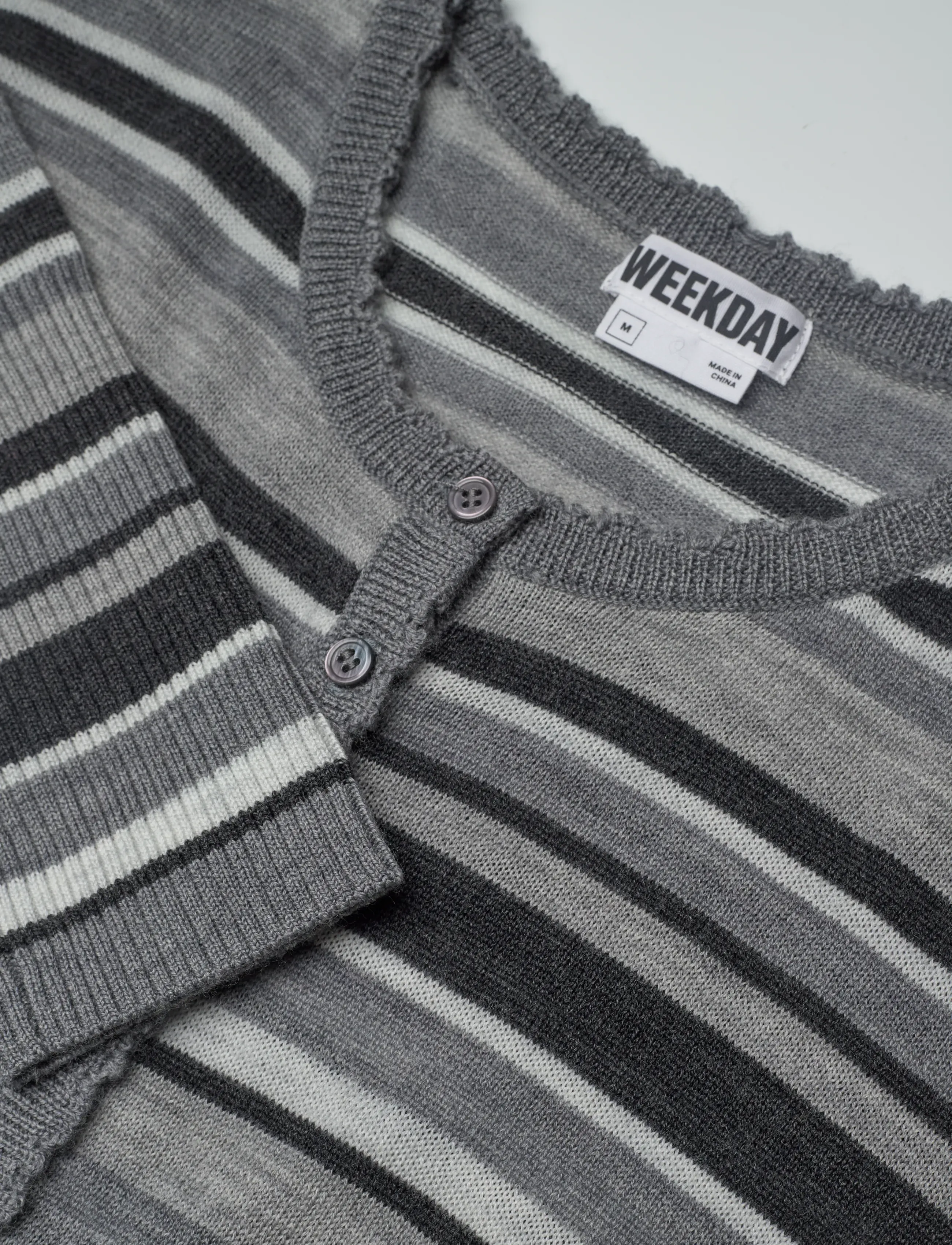 Weekday - Fitted Meriono cardigan - grey melange stripe - 2