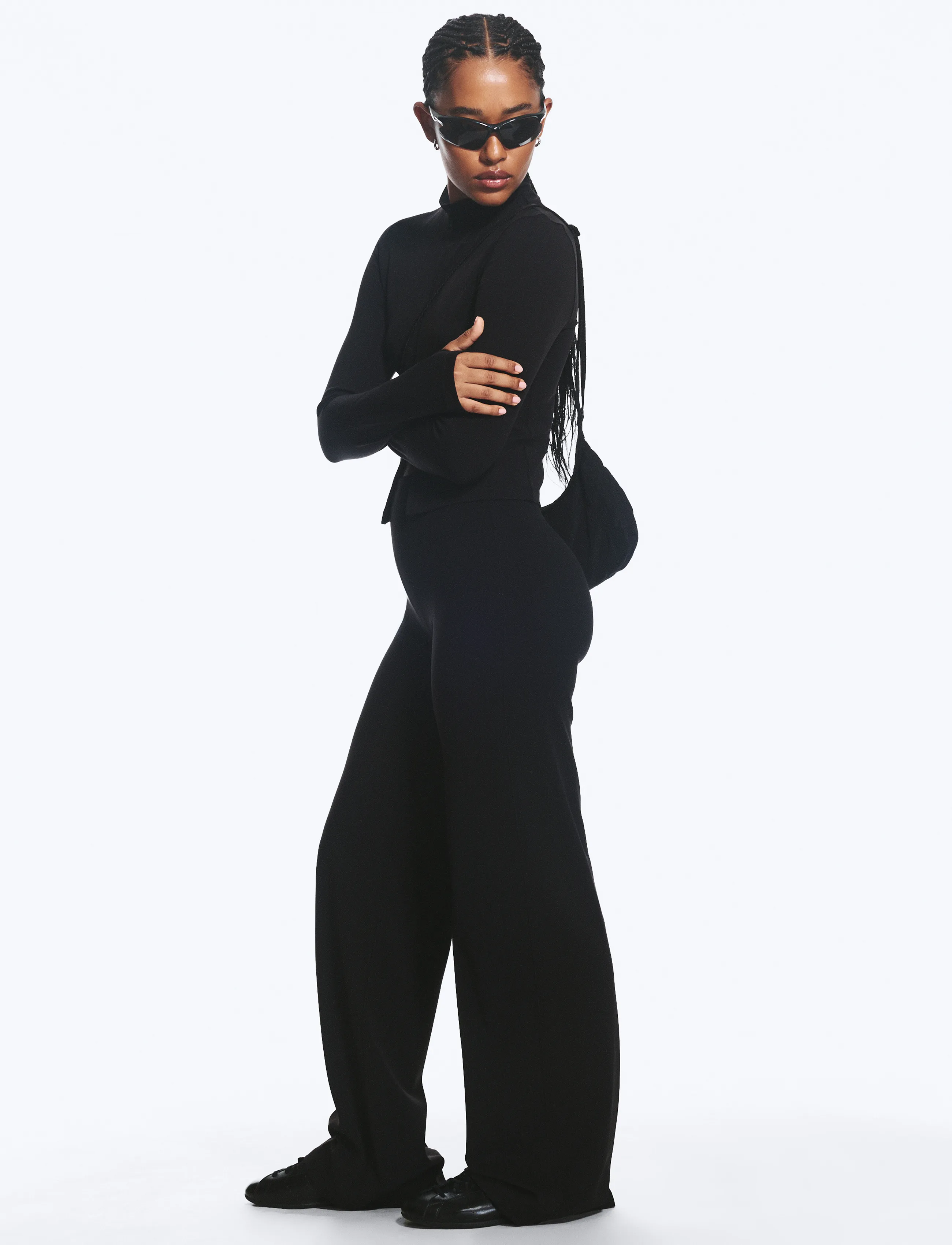Weekday - Relaxed Sports Trousers - wide leg trousers - black - 4