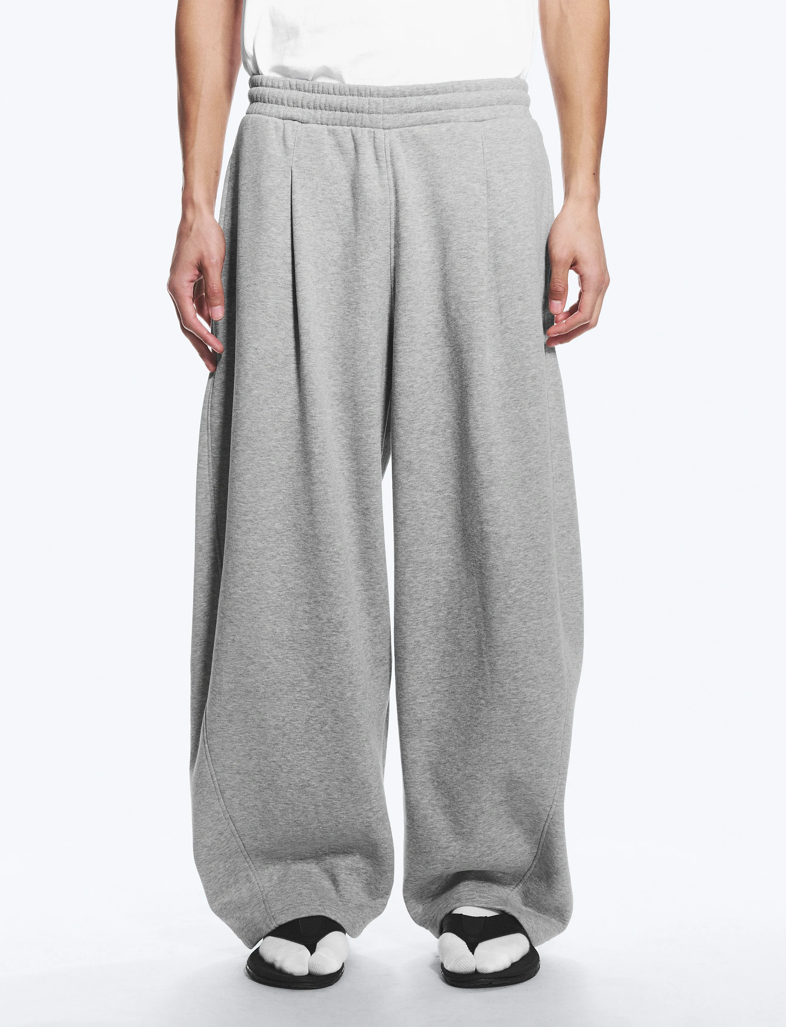 Weekday - Loose Pleated Sweatpants - osta olukorra järgi - grey melange - 5