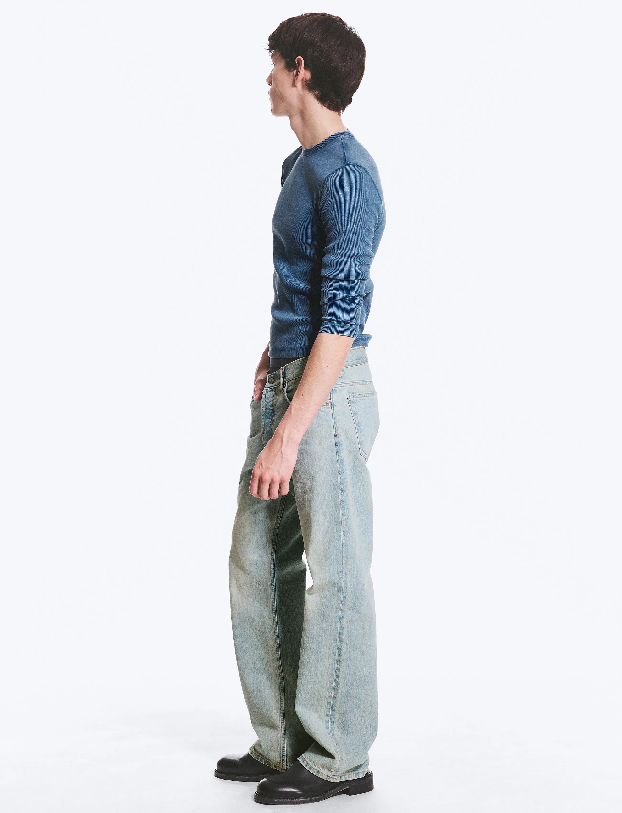 Weekday - Space Mid Rise Relaxed Straight Jeans - regular jeans - blaze blue - 3